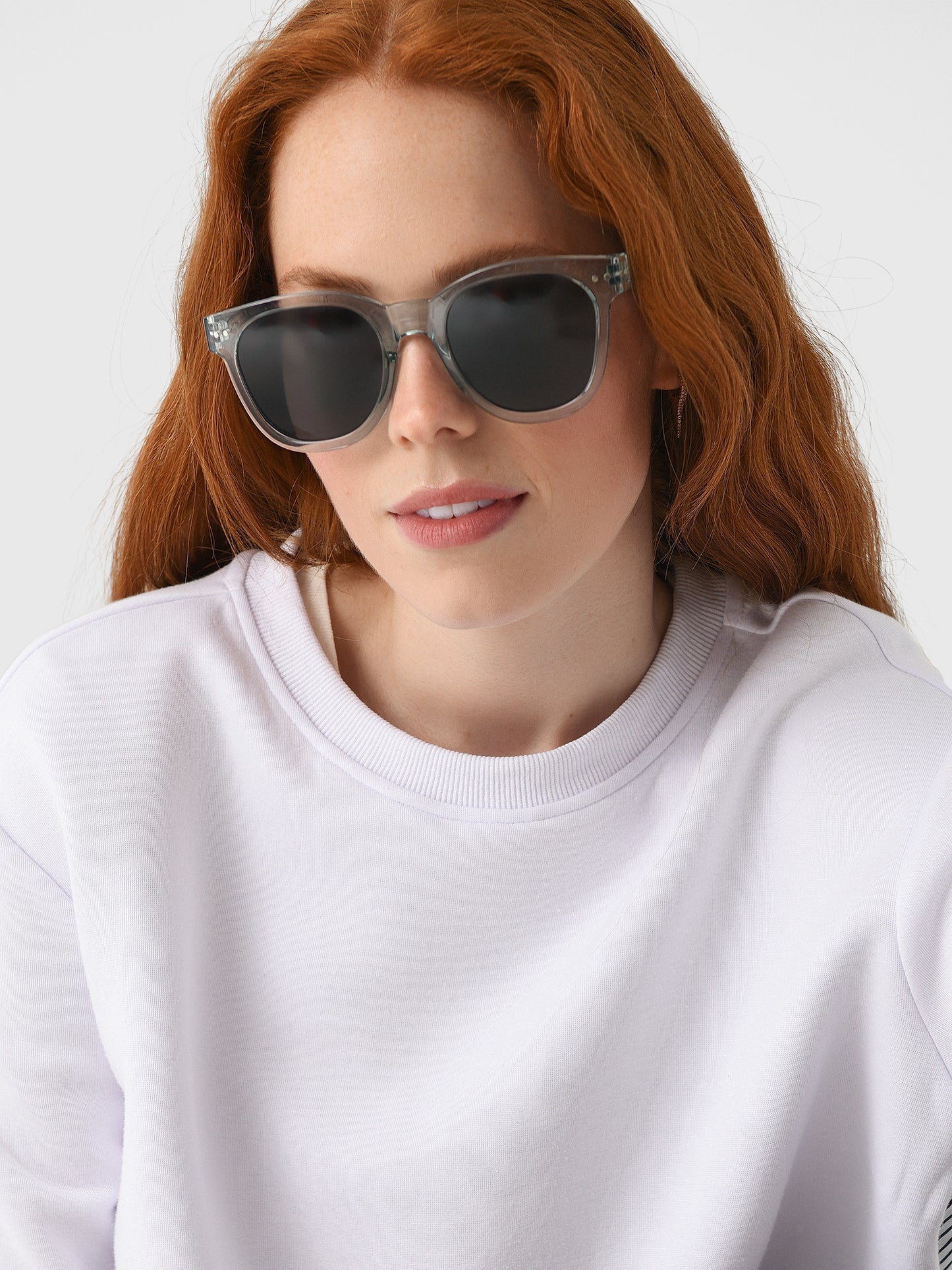 SUNGLASSESNxFROZENBLUE-alt1