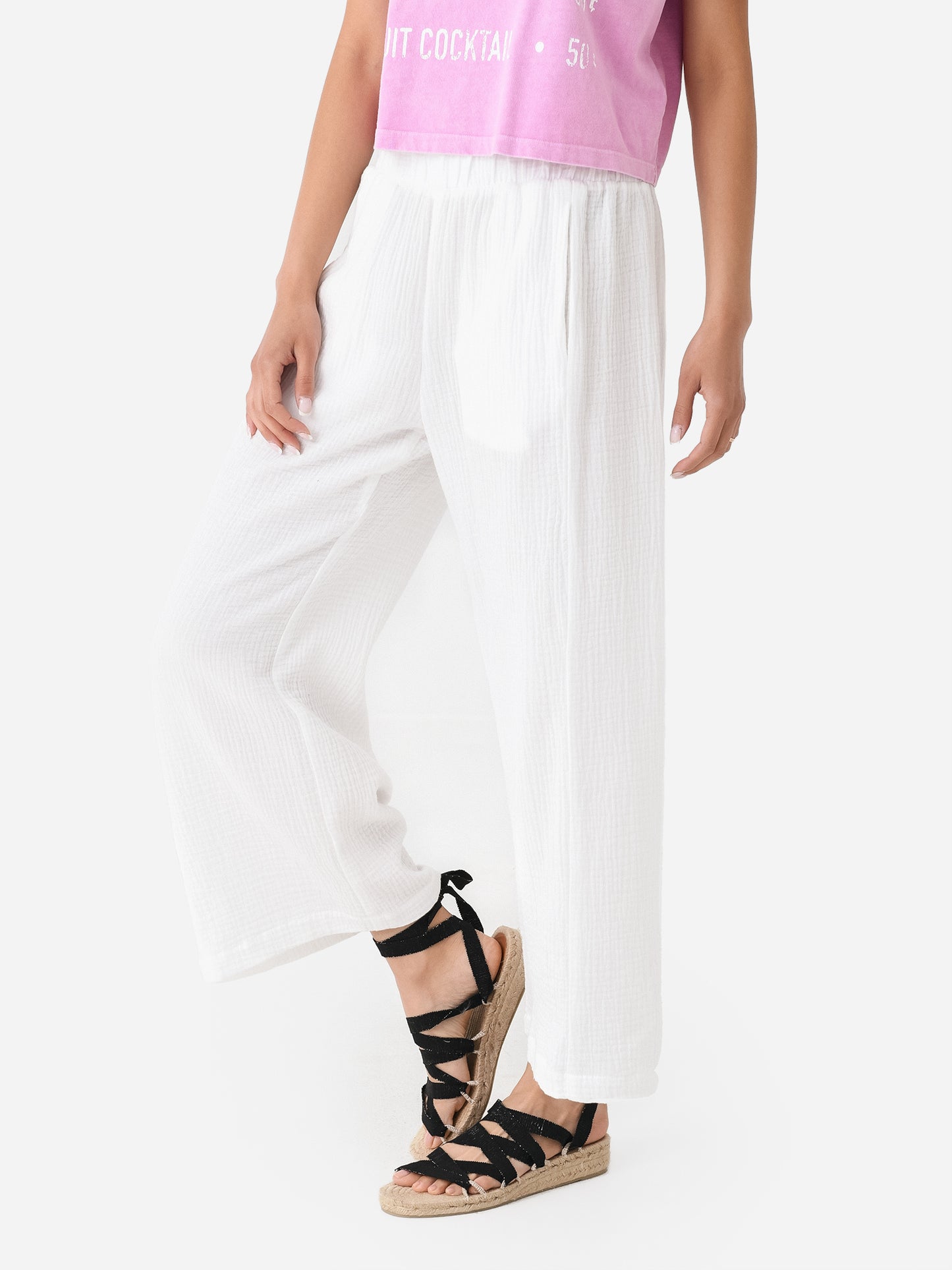 SUSANxWHITEGAUZE-alt2