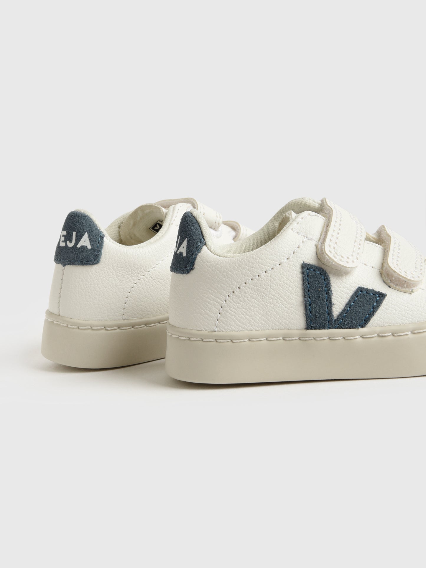 SV0520643xEXTRAWHITECALIFORNIA-alt3