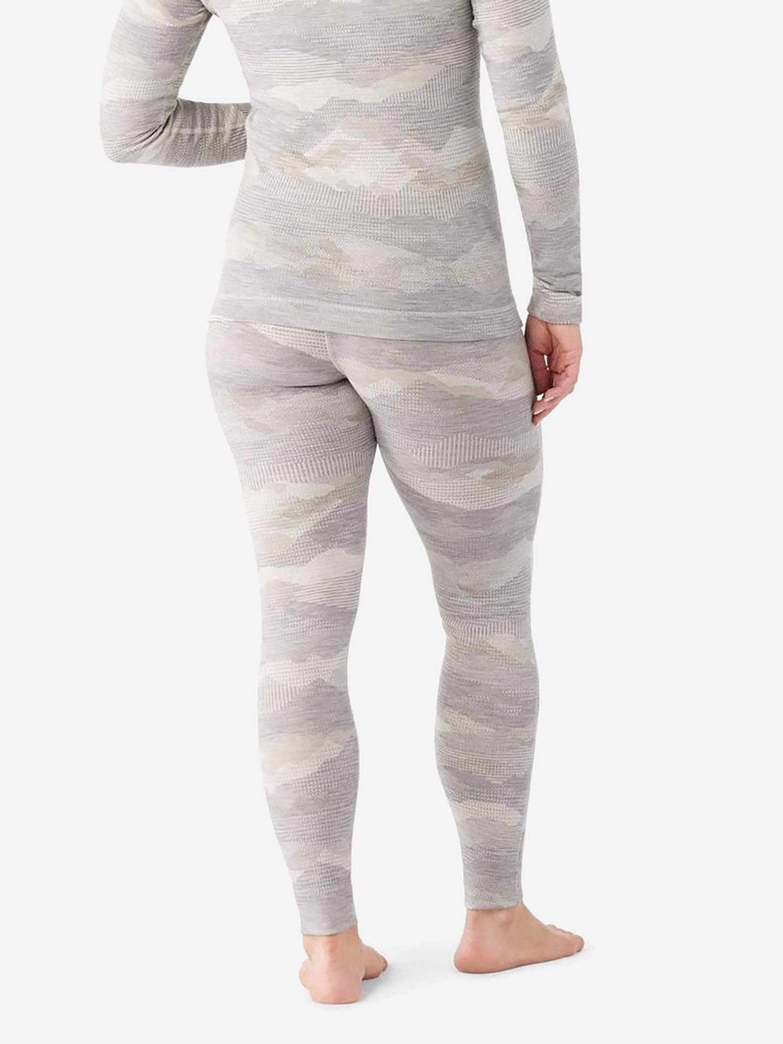 SW019242xLIGHTGREYMOUNTAINSCAPE-alt1