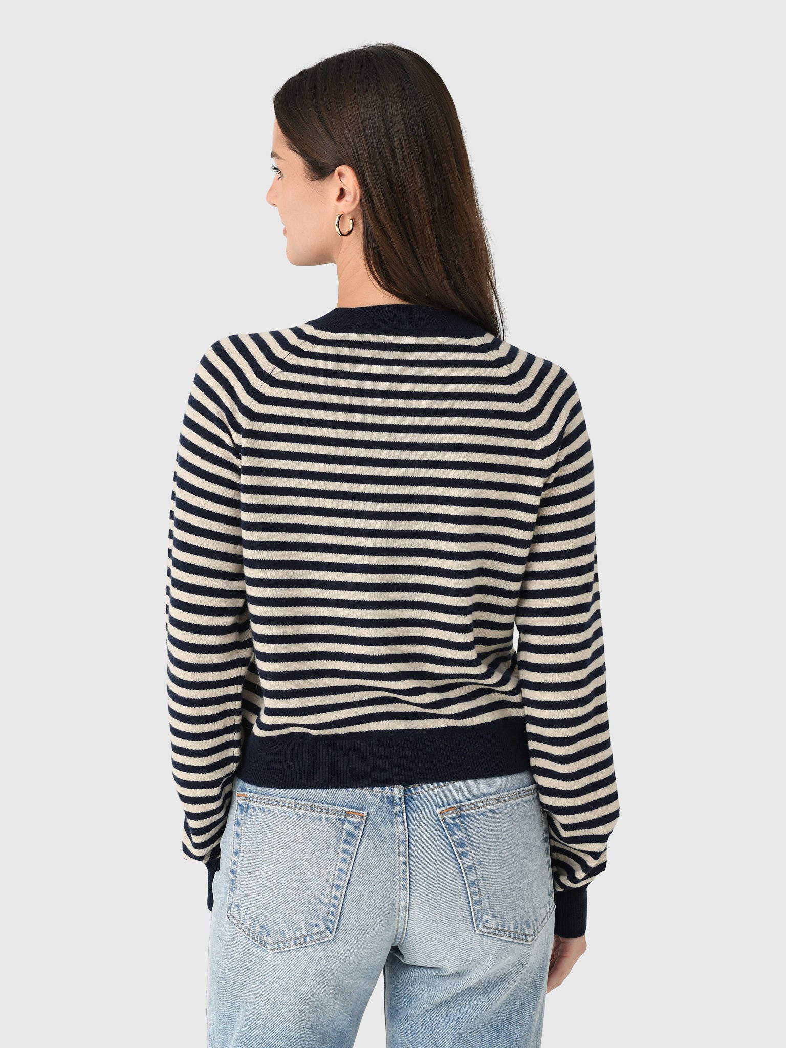 SW910F7xNAVYCREAM-alt2