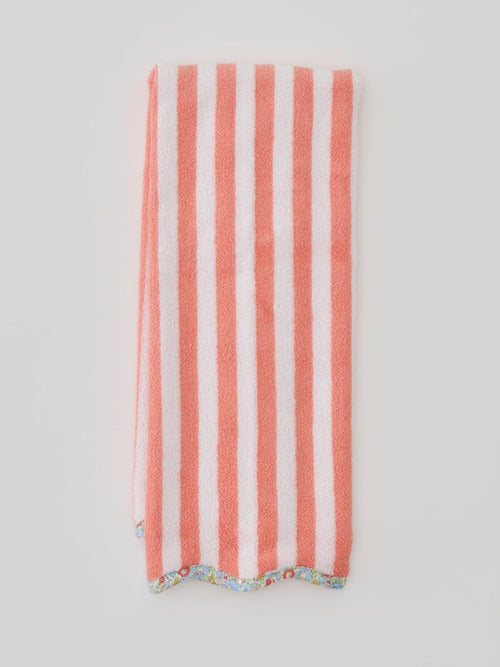 Weezie Scallop Tennis Towel