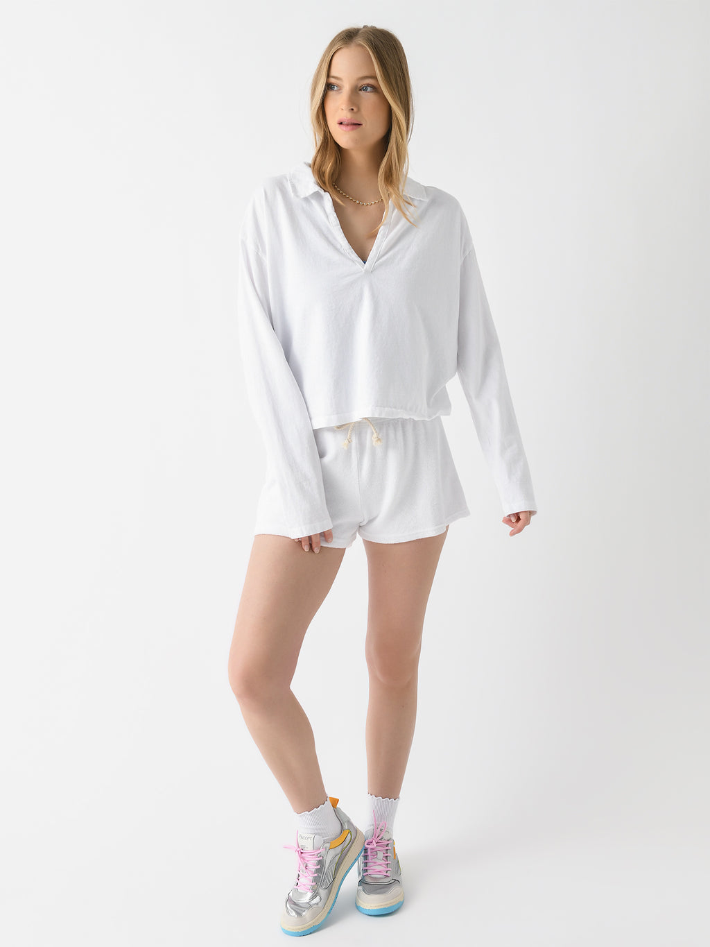 T10-ALISONxWHITE-alt1