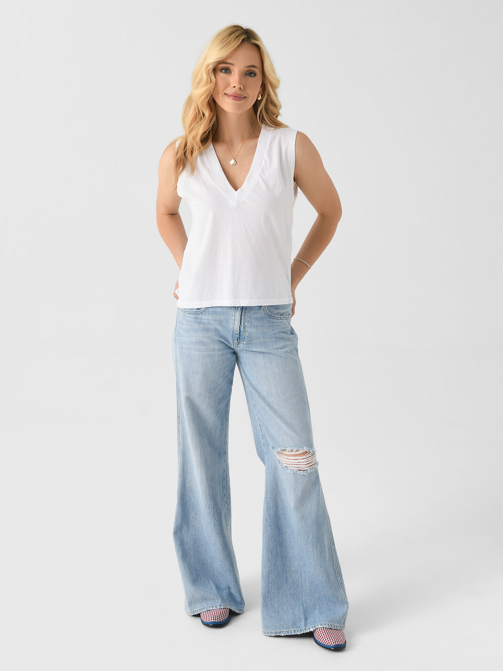 T11-margotxWHITE-alt1
