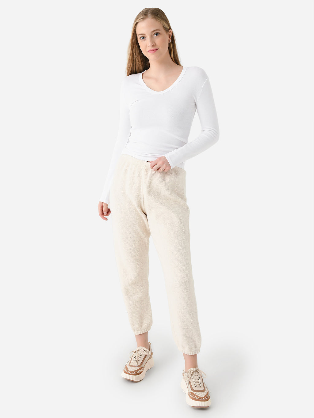 T119-ROBYNxWHITE-alt1