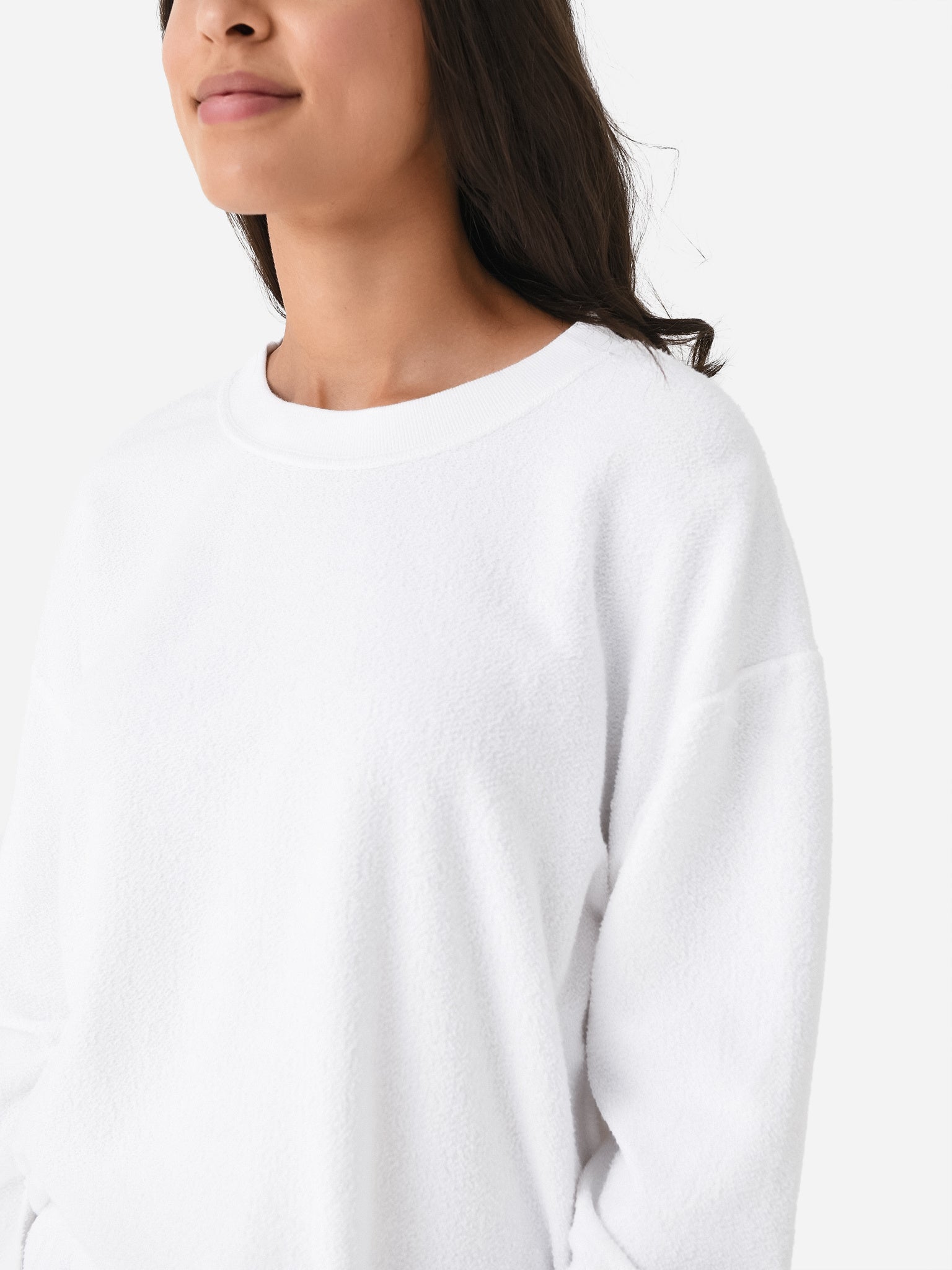 T145-EMMYxWHITE-alt4