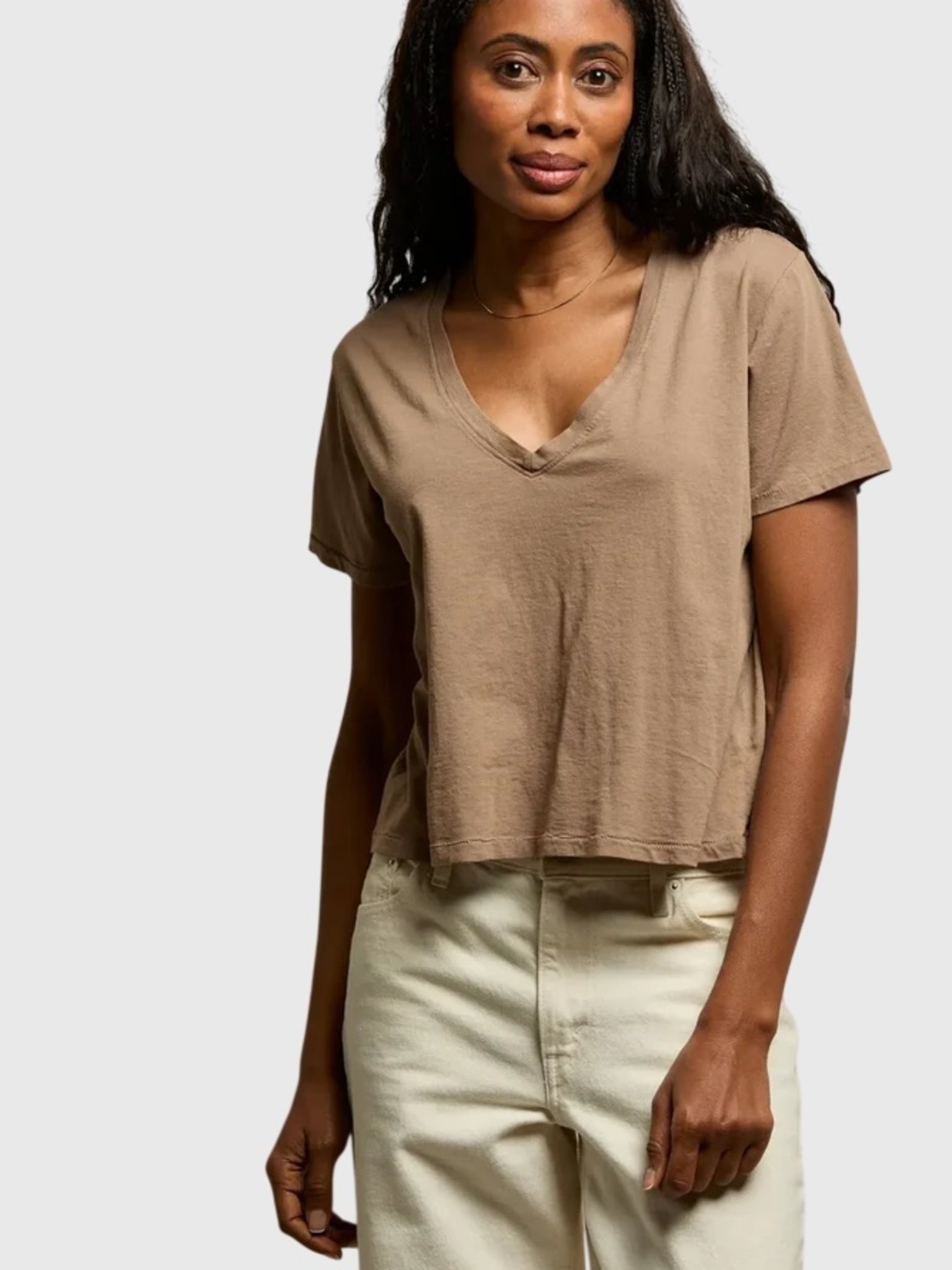 Perfect White Tee Women's Beckett V-Neck Tee - Saint Bernard