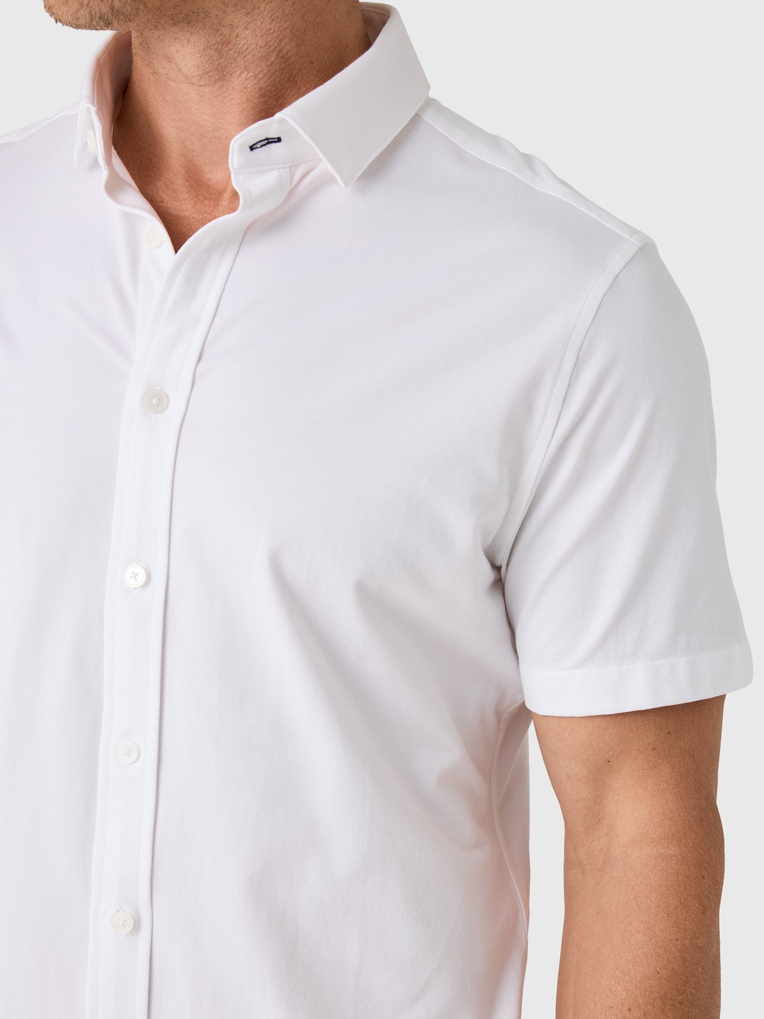 Mizzen+Main Men's Trim Newport Short Sleeve Dress Shirt - Saint Bernard