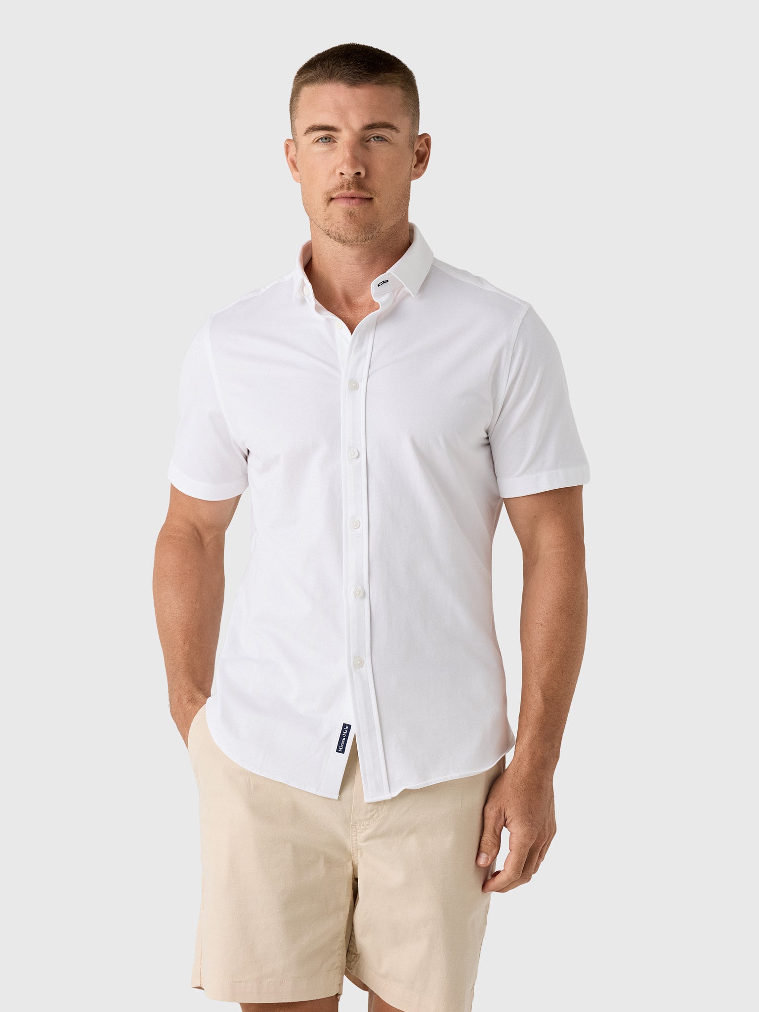 Mizzen+Main Men's Trim Newport Short Sleeve Dress Shirt - Saint Bernard