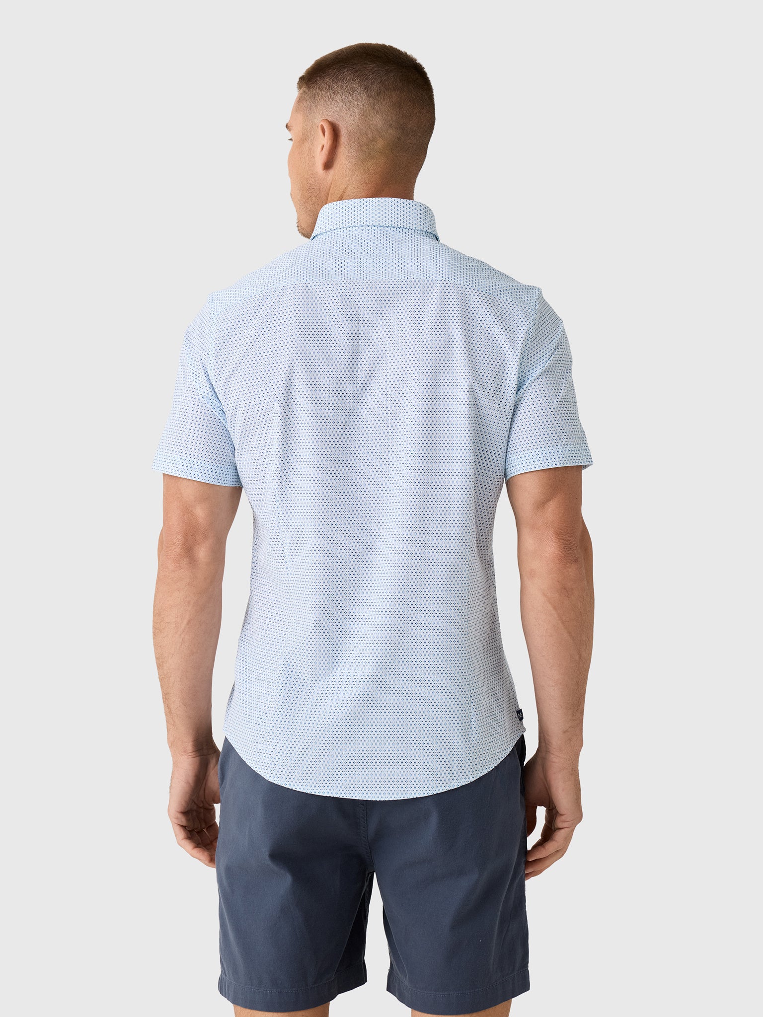 Mizzen+Main Men's Trim Leeward Short Sleeve Dress Shirt - Saint Bernard