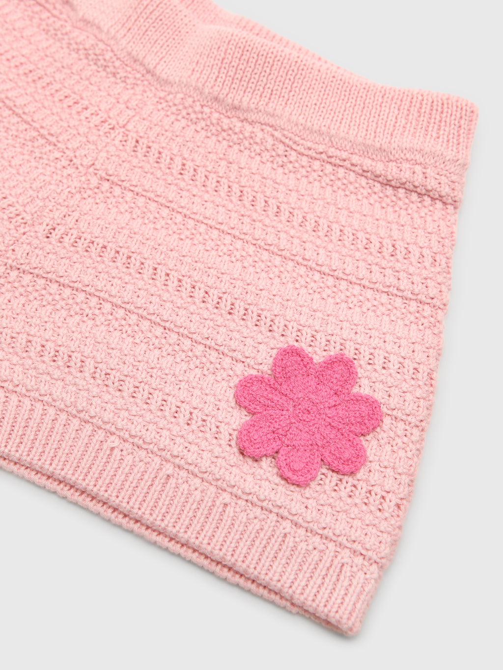 Design History Girls' Crochet Short - Saint Bernard