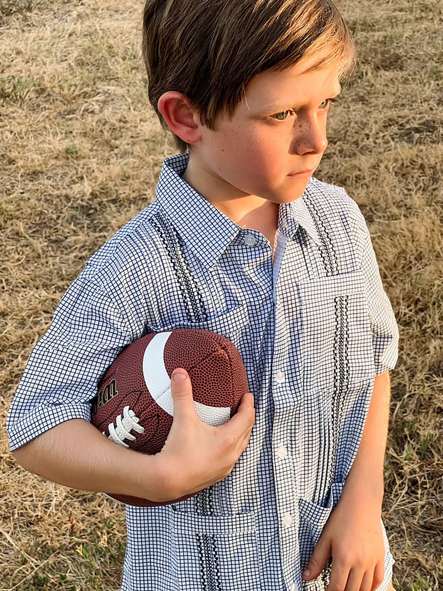 THEGUAYABERACOLLECTIONxGAMEDAYNAVY-alt1