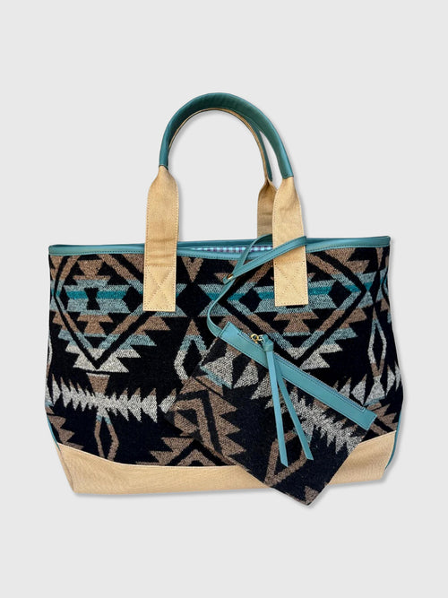 JOANSiE Getaway Tote Bag