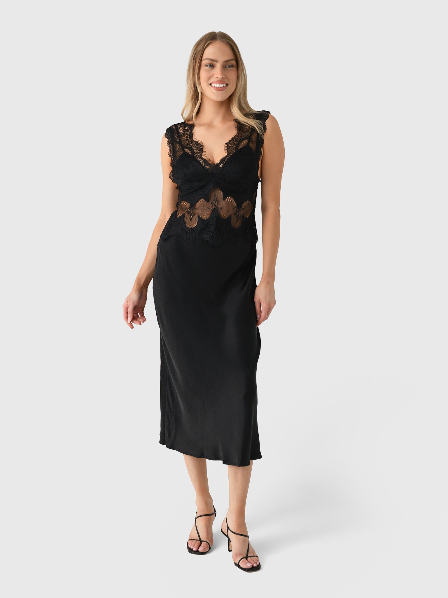 Third Form Women's Visions Lace Deep V Maxi Dress - Saint Bernard