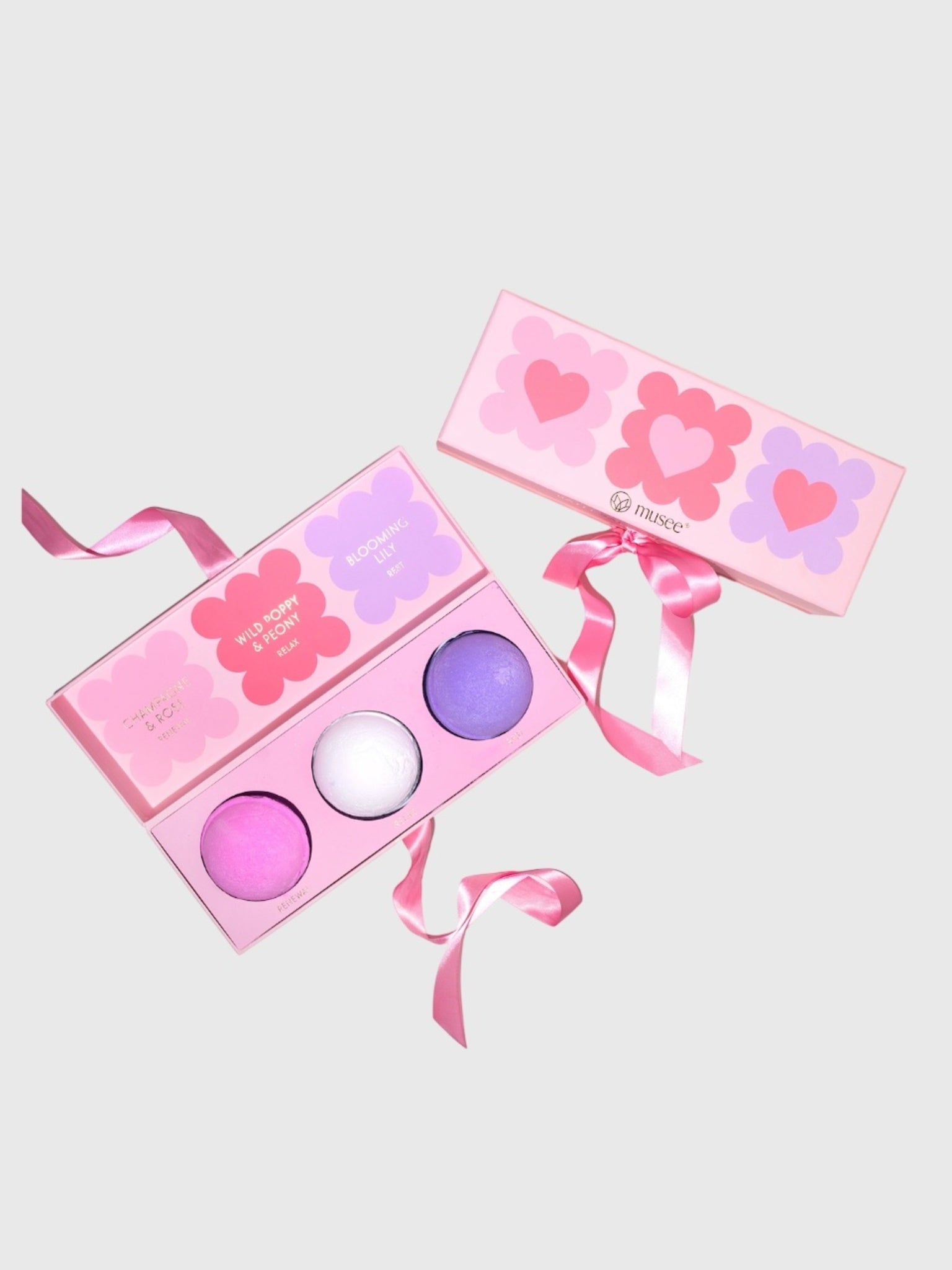 THREE HEARTS BATH BOMBSxCANDYHEARTS-alt1