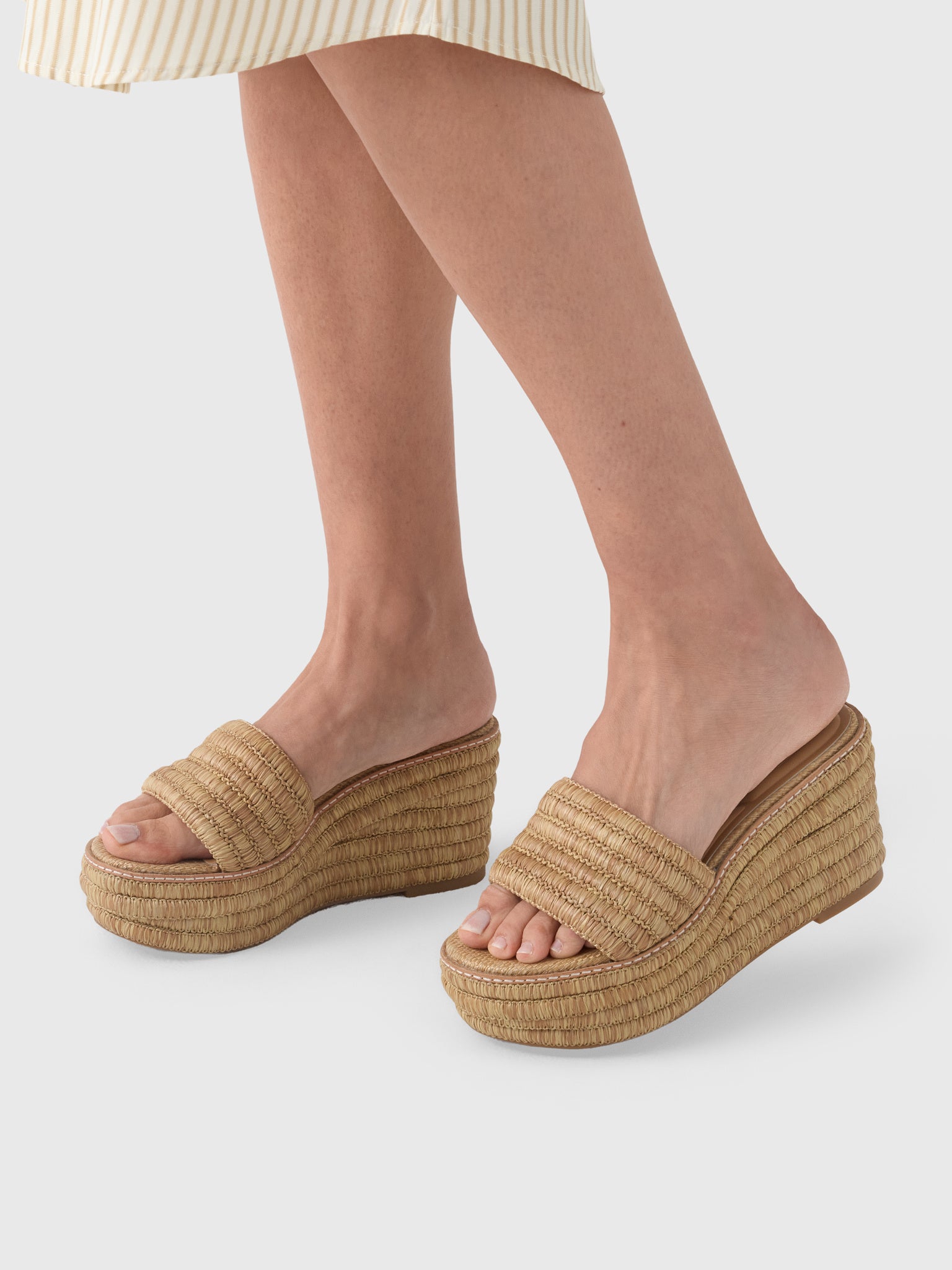 Dolce Vita Women's Throne Wedge - Saint Bernard