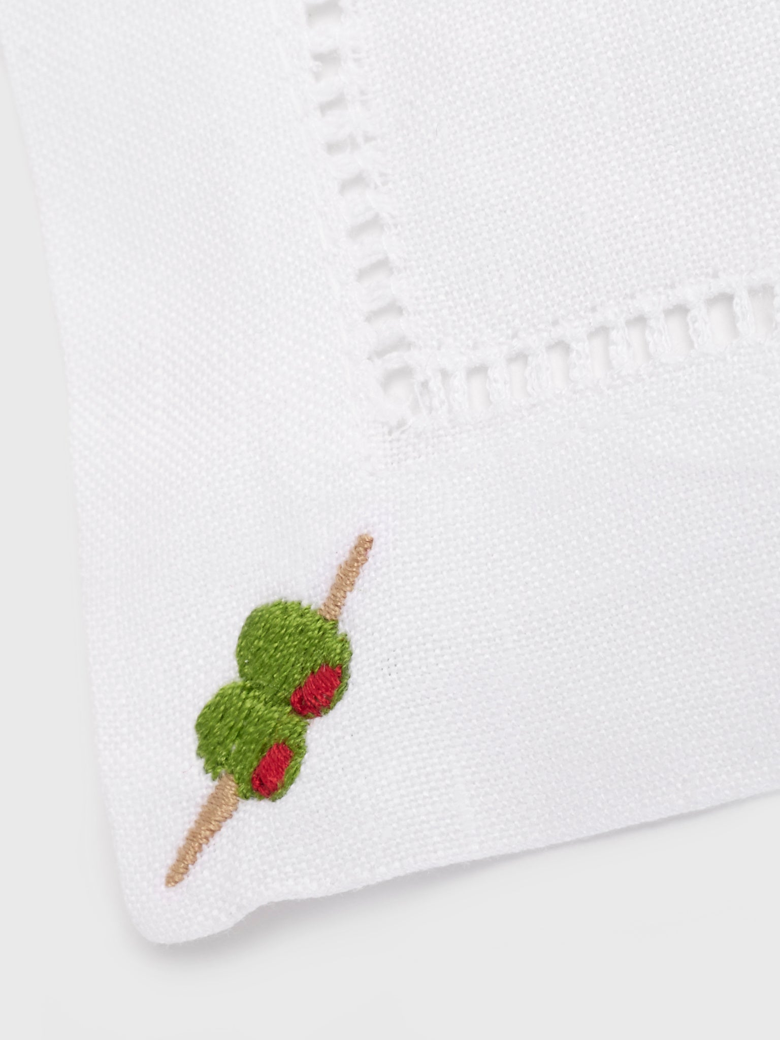 TINIS & WEENIES COCKTAIL NAPKINxWHITE-alt1