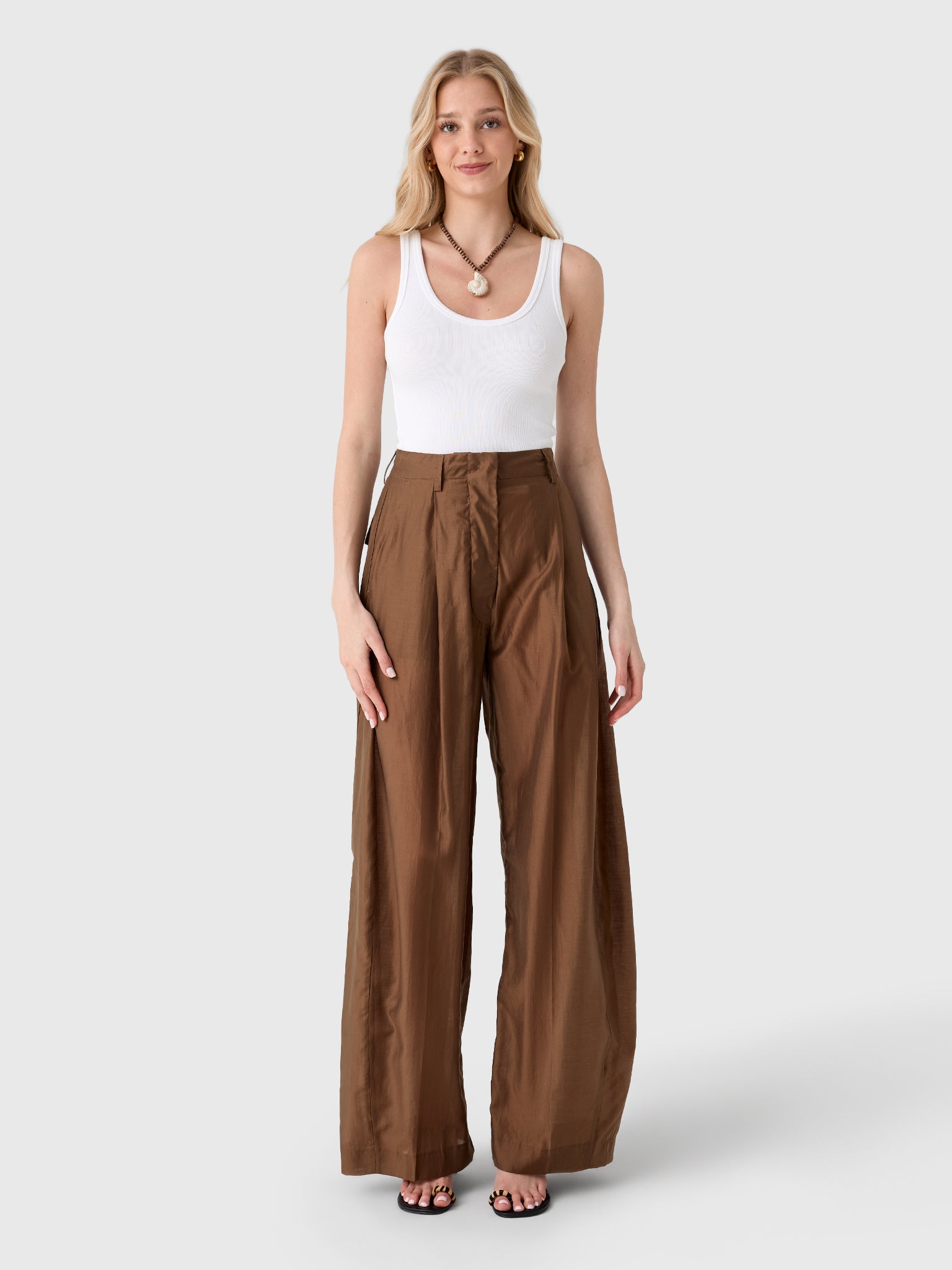 The Latest Women's Billie Muslin Trouser - Saint Bernard