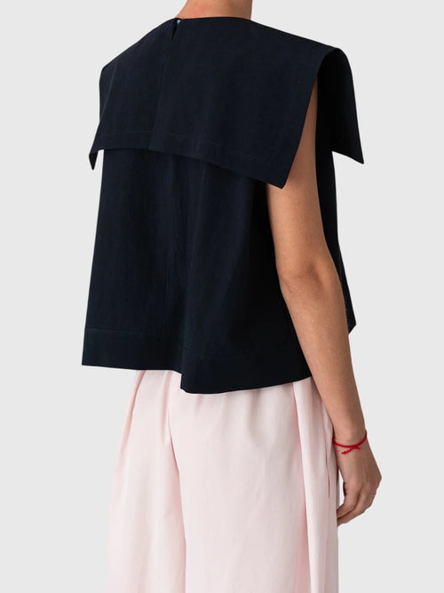 Les Vacances d'Irina Women's Puritan Vest