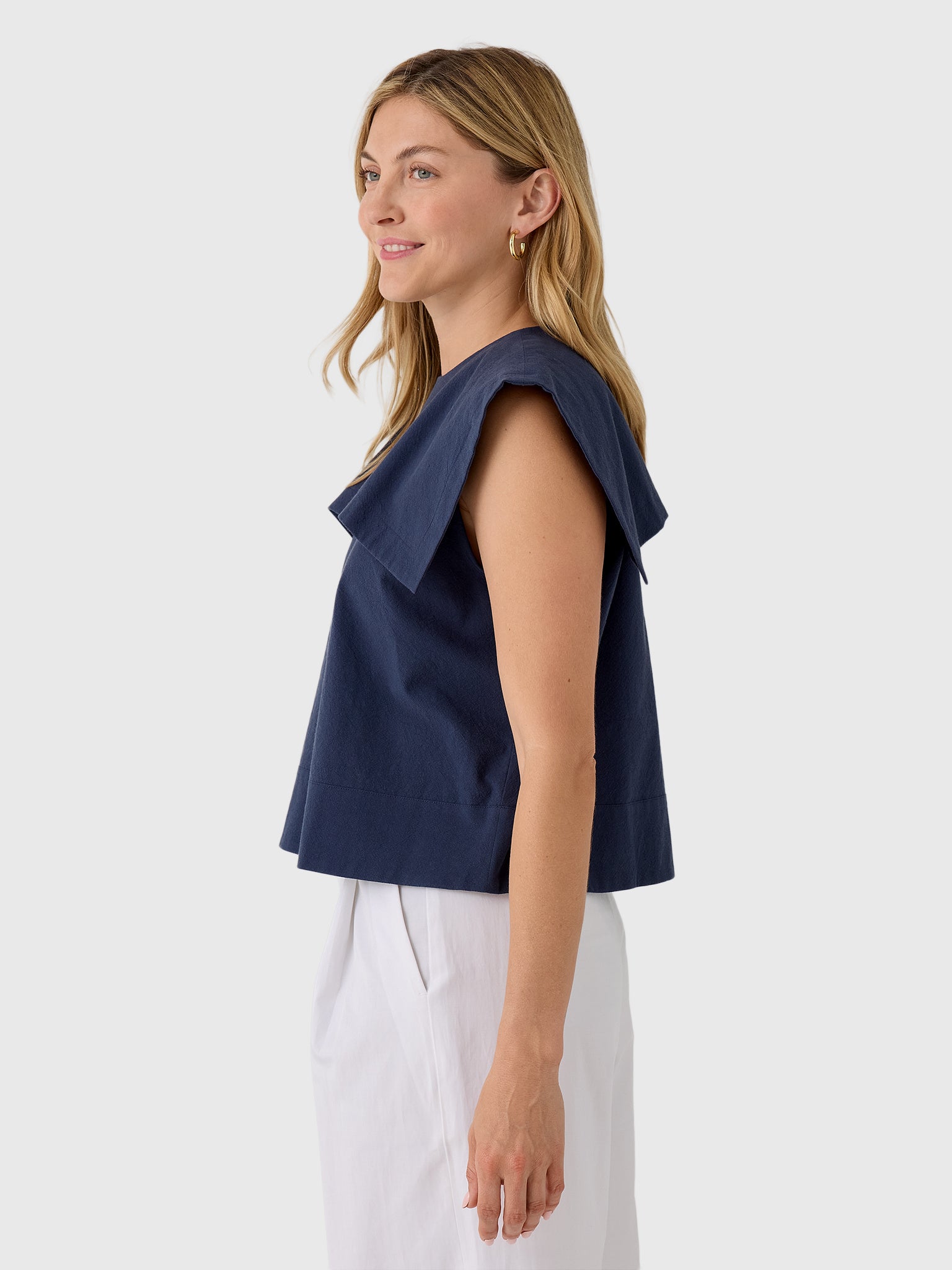 Les Vacances d'Irina Women's Puritan Vest - Saint Bernard