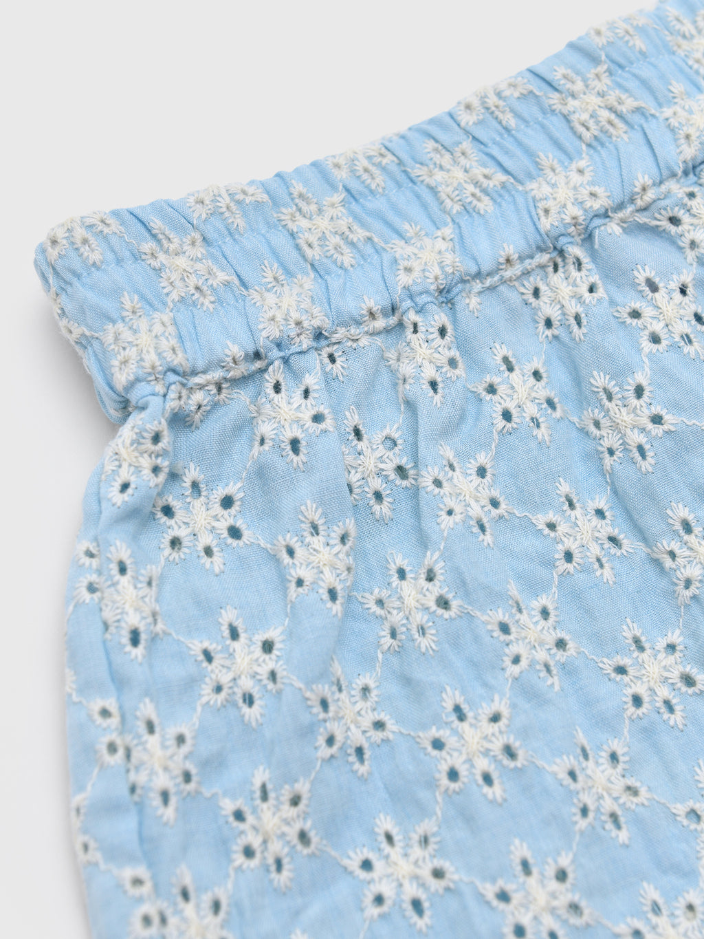 Design History Girls' Eyelet Short - Saint Bernard