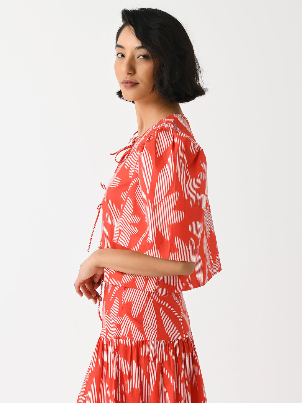 TP00359CPPxOPTICALFLORAL-alt2