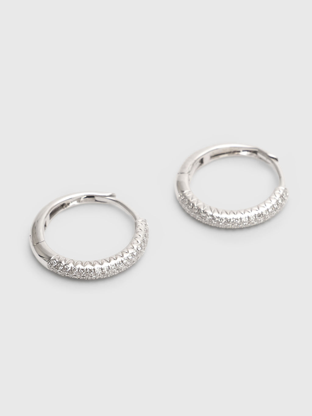 The Crushed Diamond HoopxWHITEGOLD-alt2