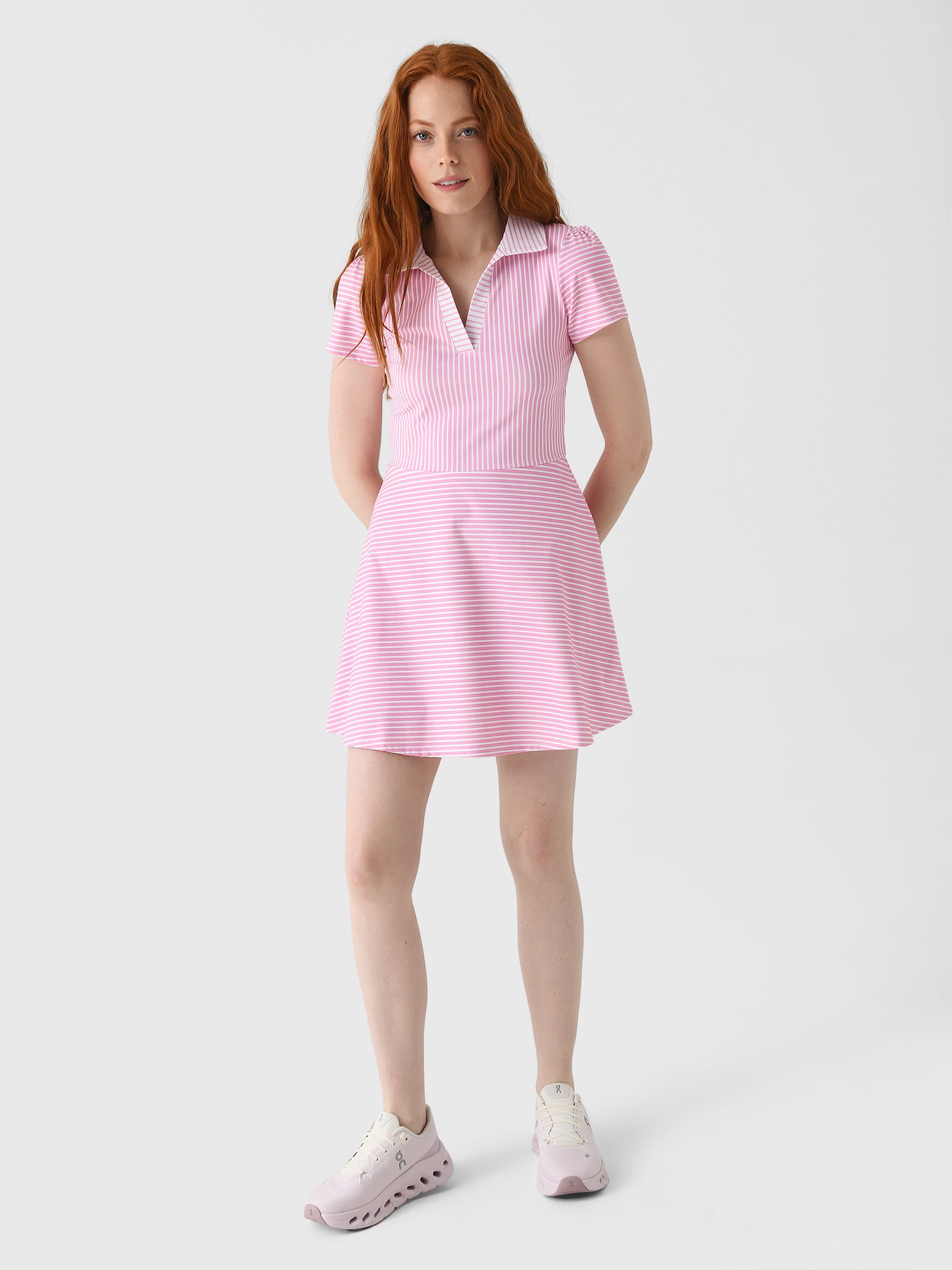 U25AB299PxBUBBLEGUMSUPERWHITESTRIPE-alt1