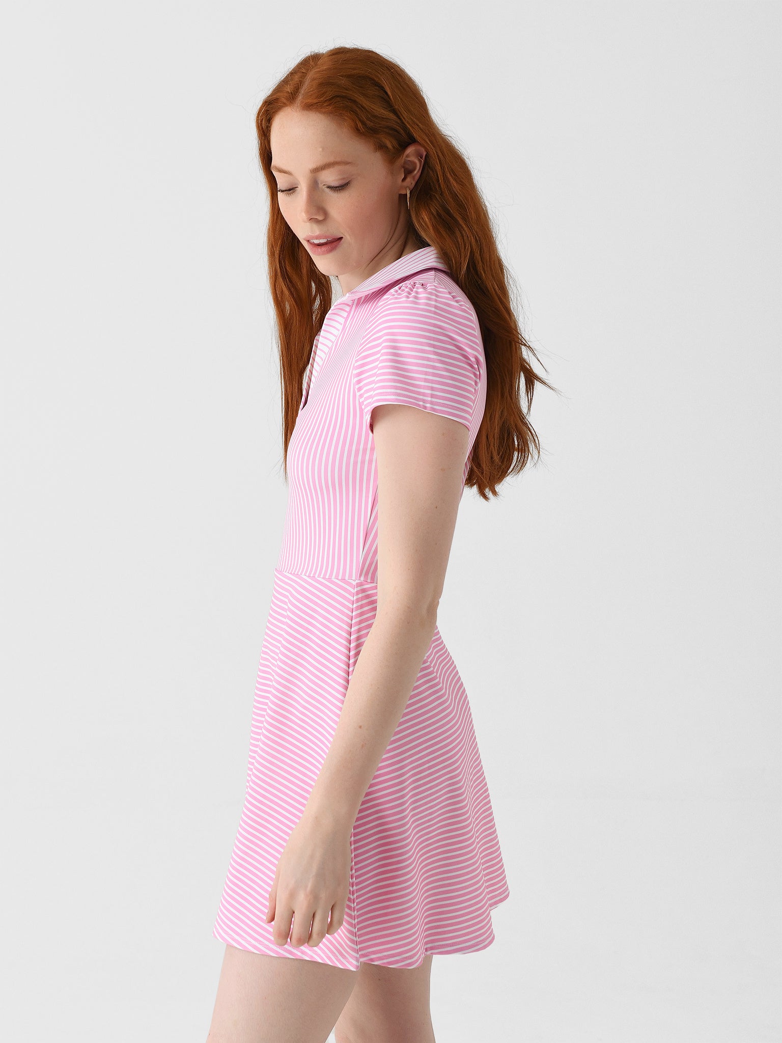 U25AB299PxBUBBLEGUMSUPERWHITESTRIPE-alt2
