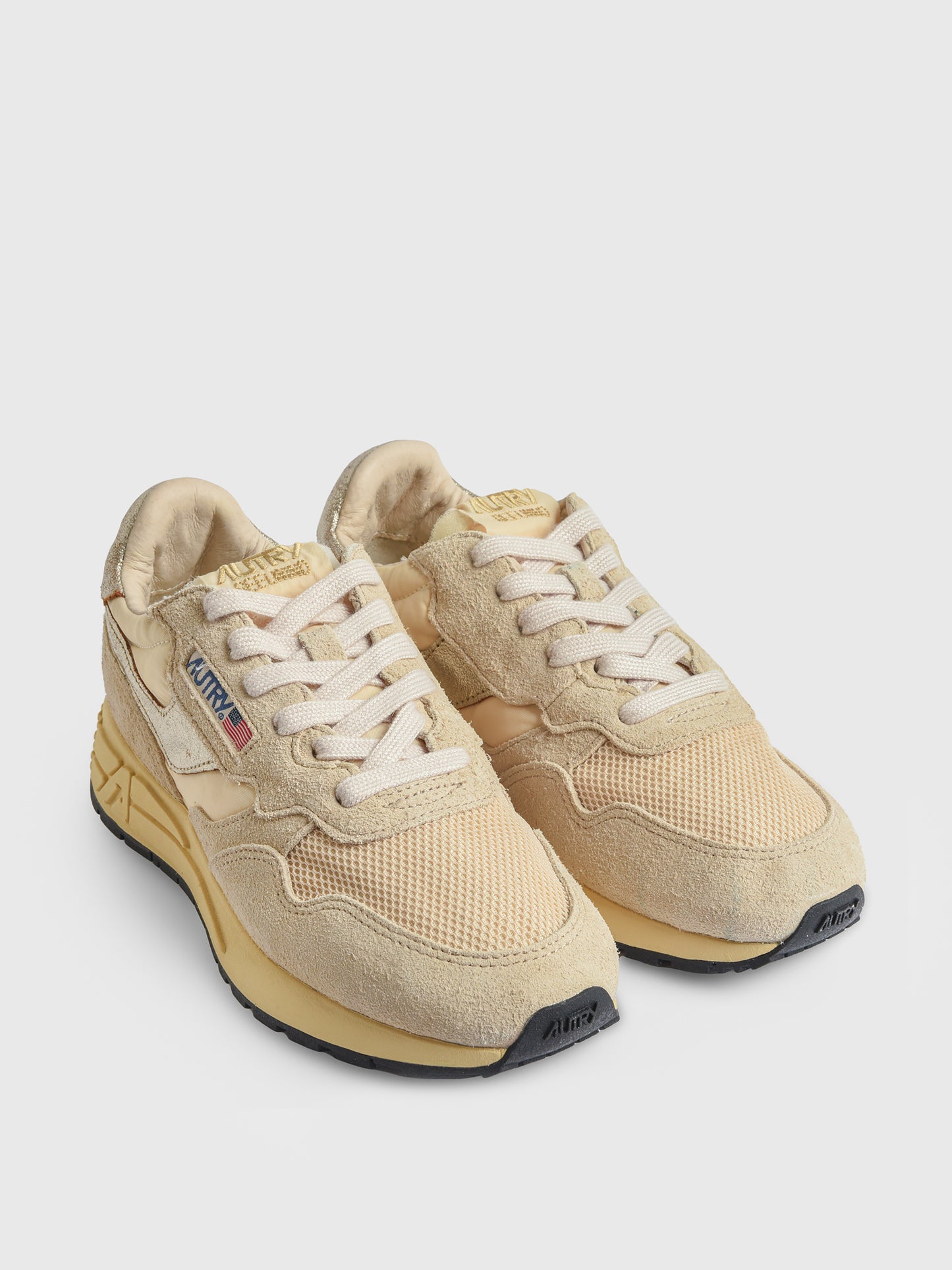 Autry Women's Reelwind Low Sneaker - Saint Bernard