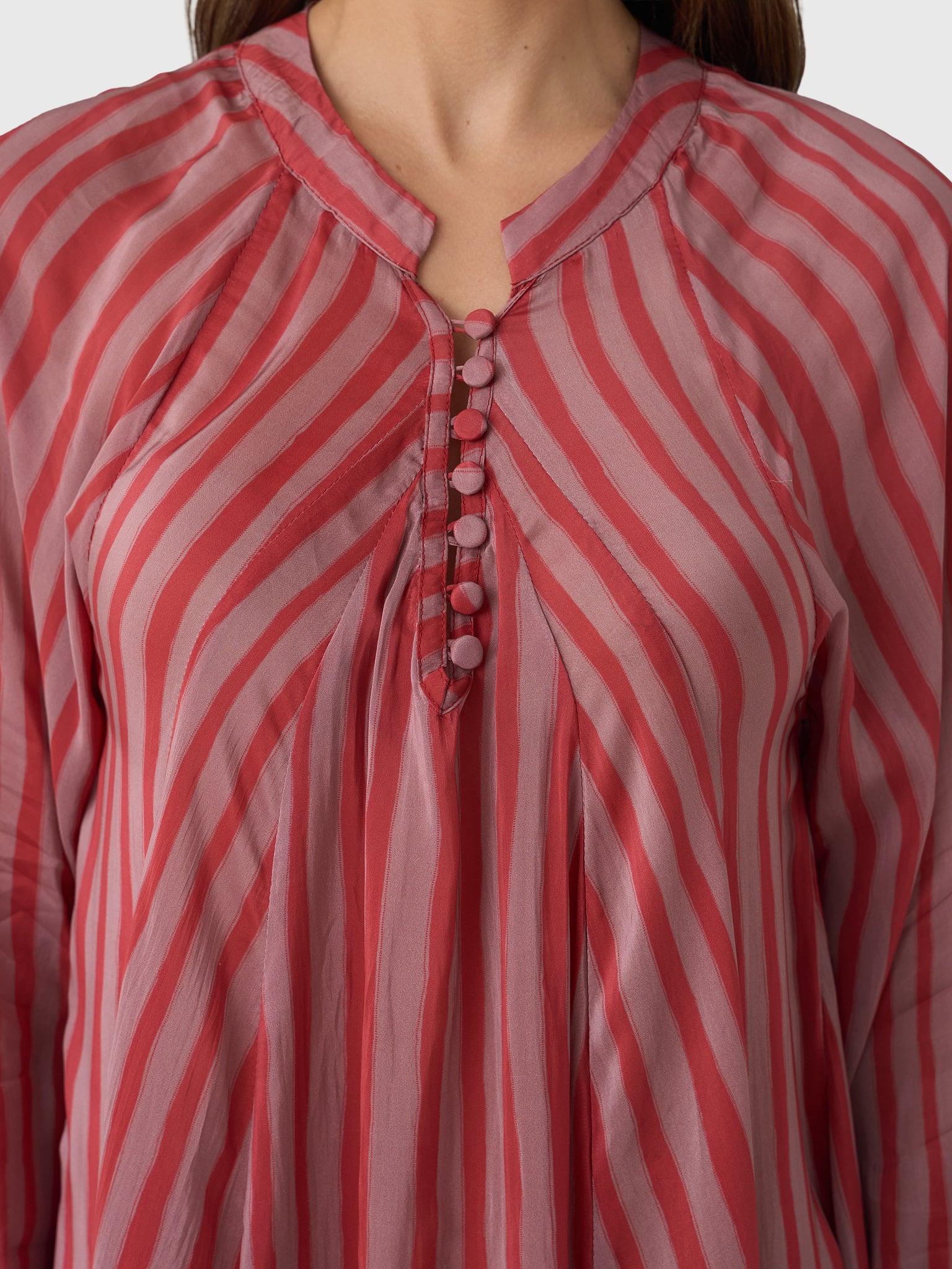 V002-PS26xPETITESTRIPERHUBARB-alt3