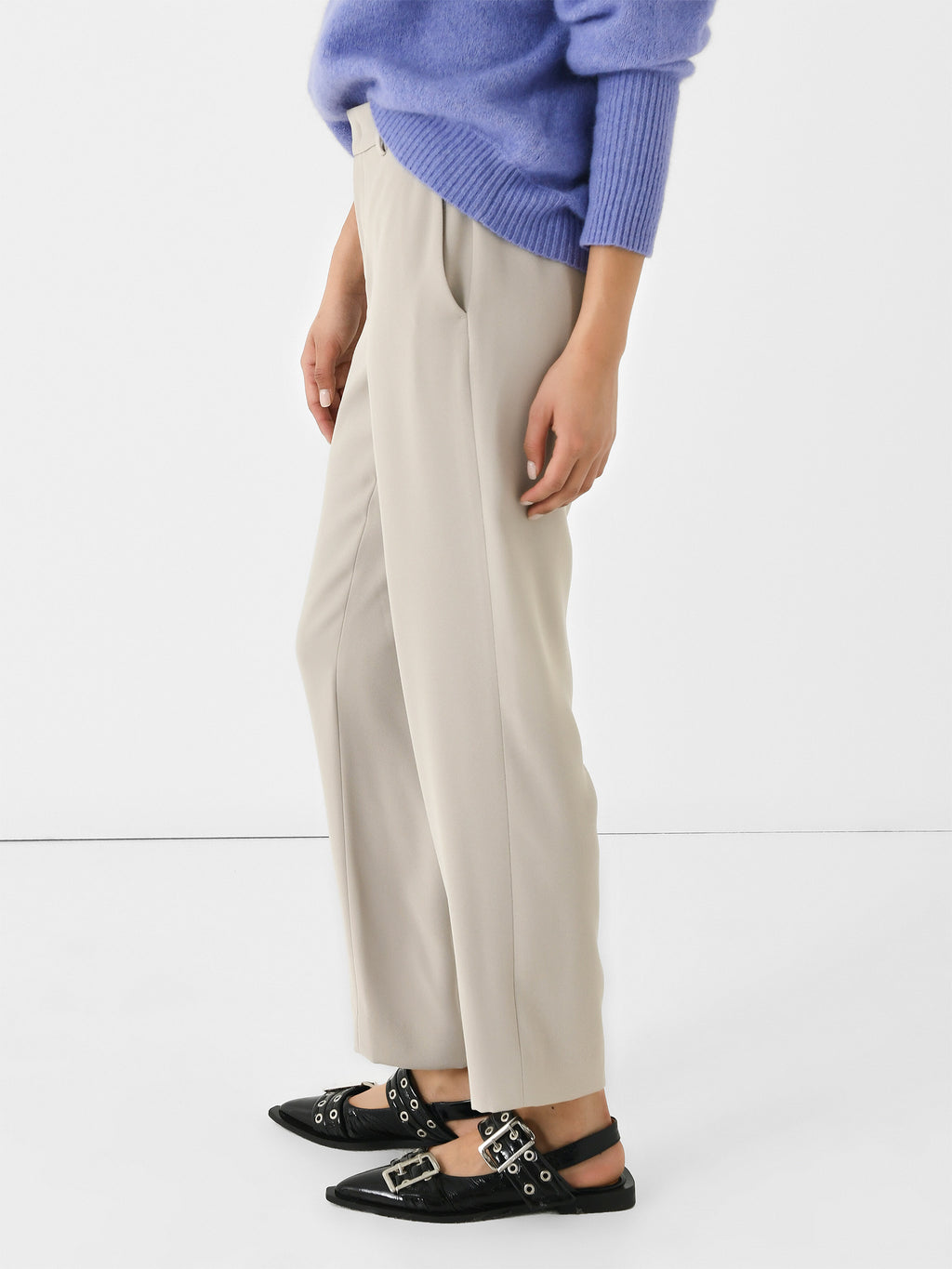 V023822284xSEPIA-alt2