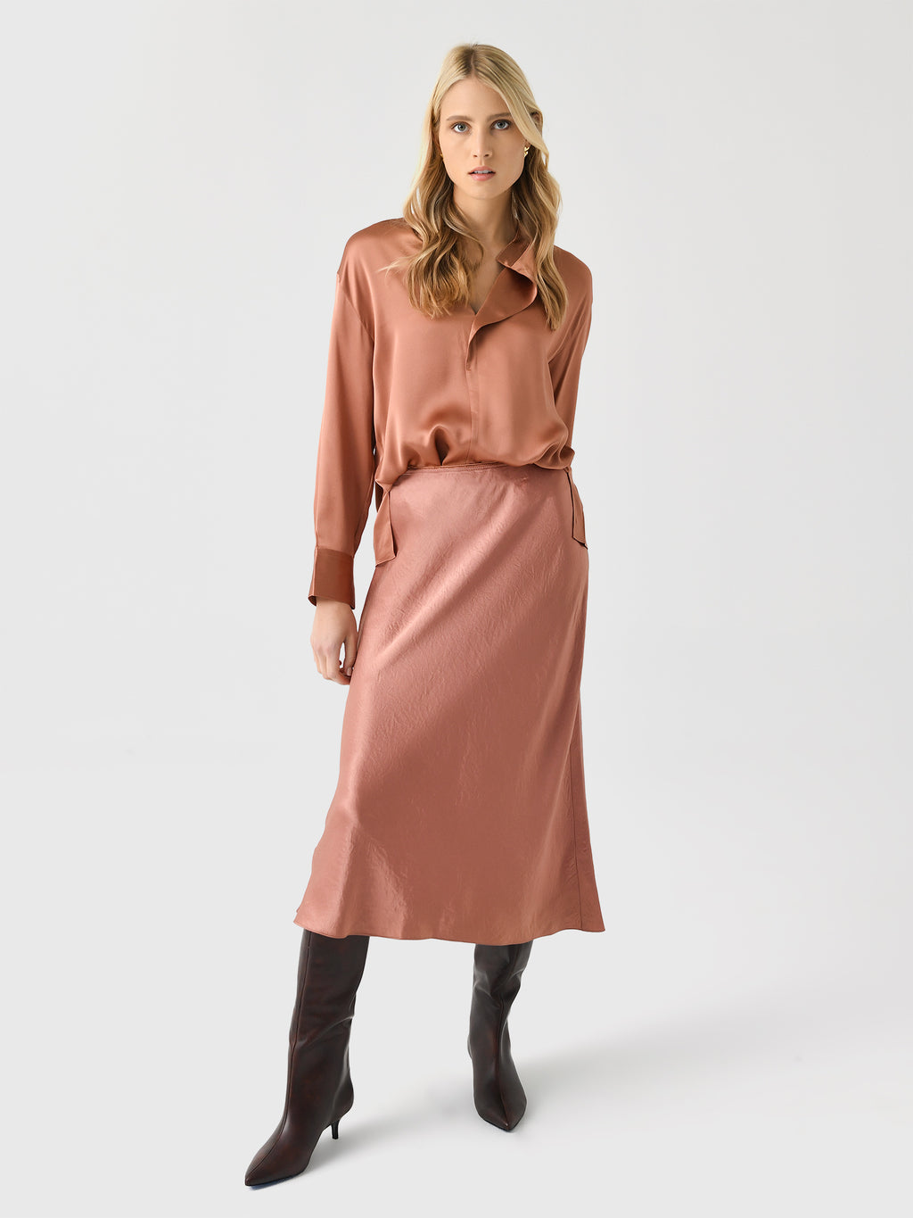 V055413009xPETALAMBER-alt1