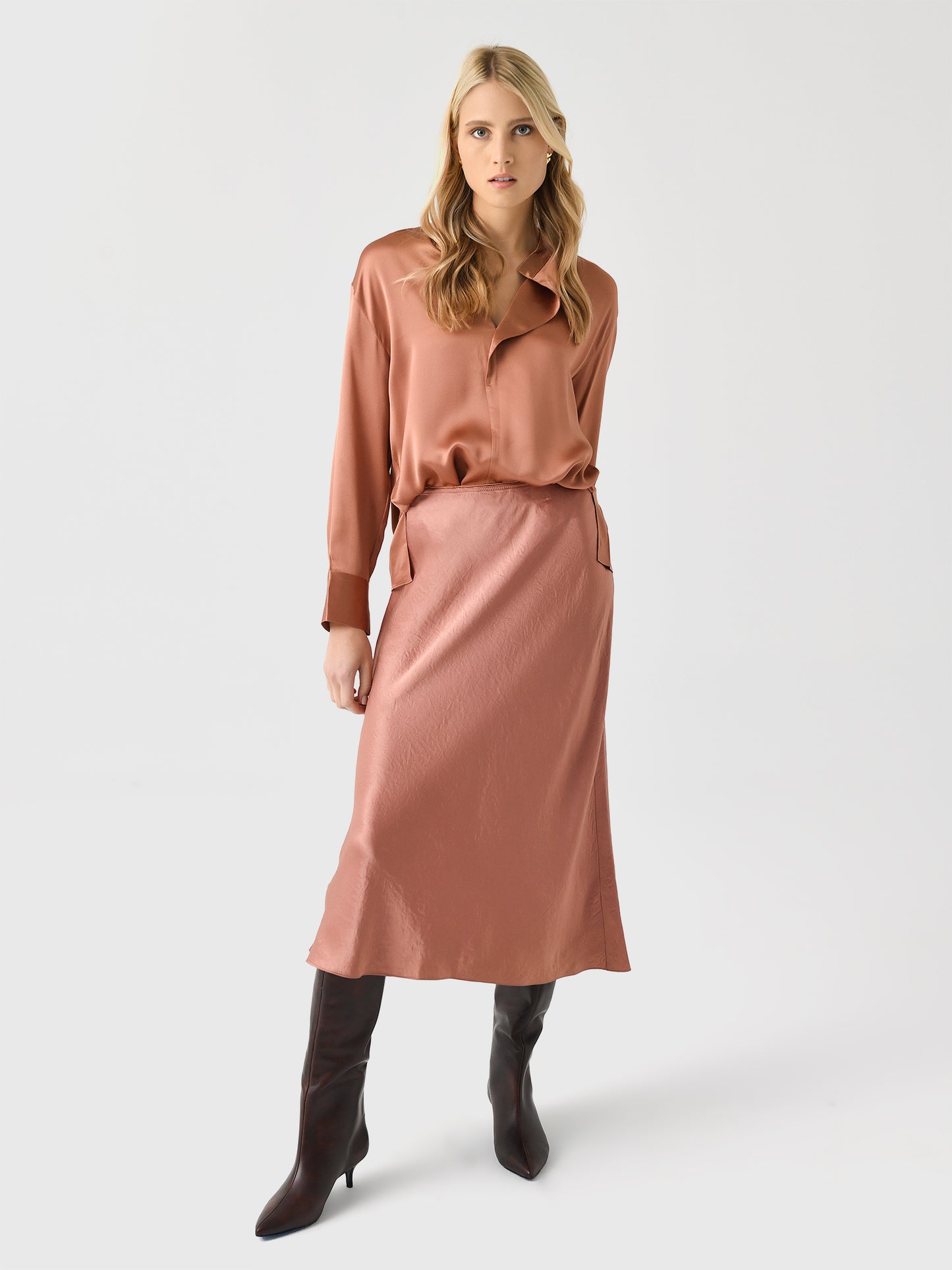 V055413009xPETALAMBER-alt1