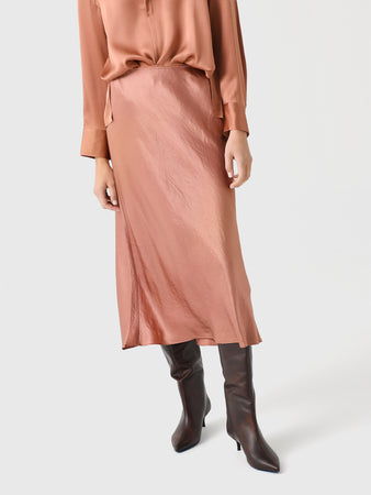 V061930960xPETALAMBERxPrimary_