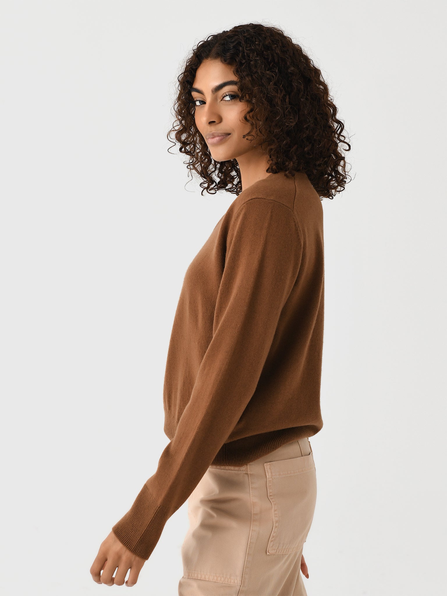 V067779665xALMOND-alt2