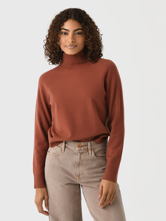 Vince Women's Raglan Turtleneck | $90.90 | Saint Bernard