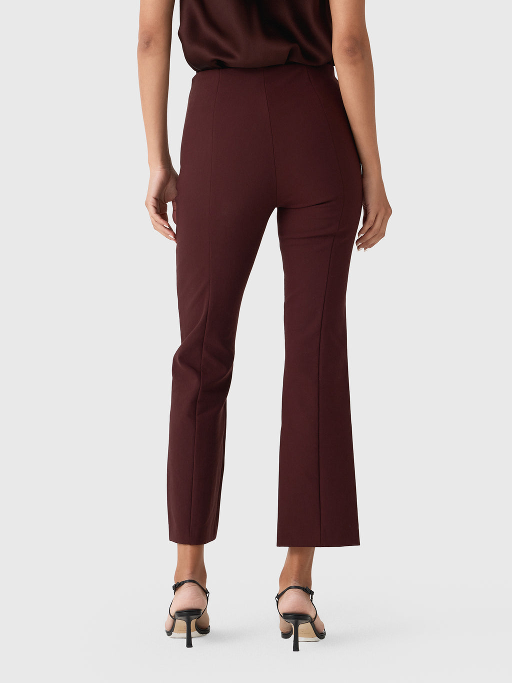 Vince Women's Niki Mid-Rise Pintuck Crop Flare Pant - Saint Bernard