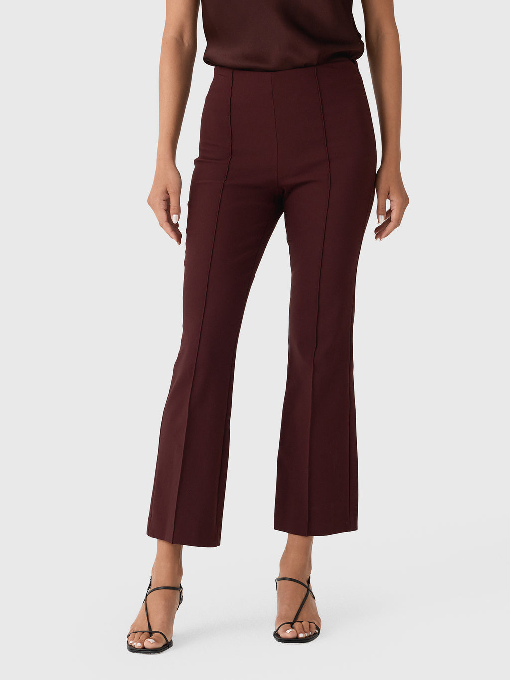 Vince Women's Niki Mid-Rise Pintuck Crop Flare Pant - Saint Bernard