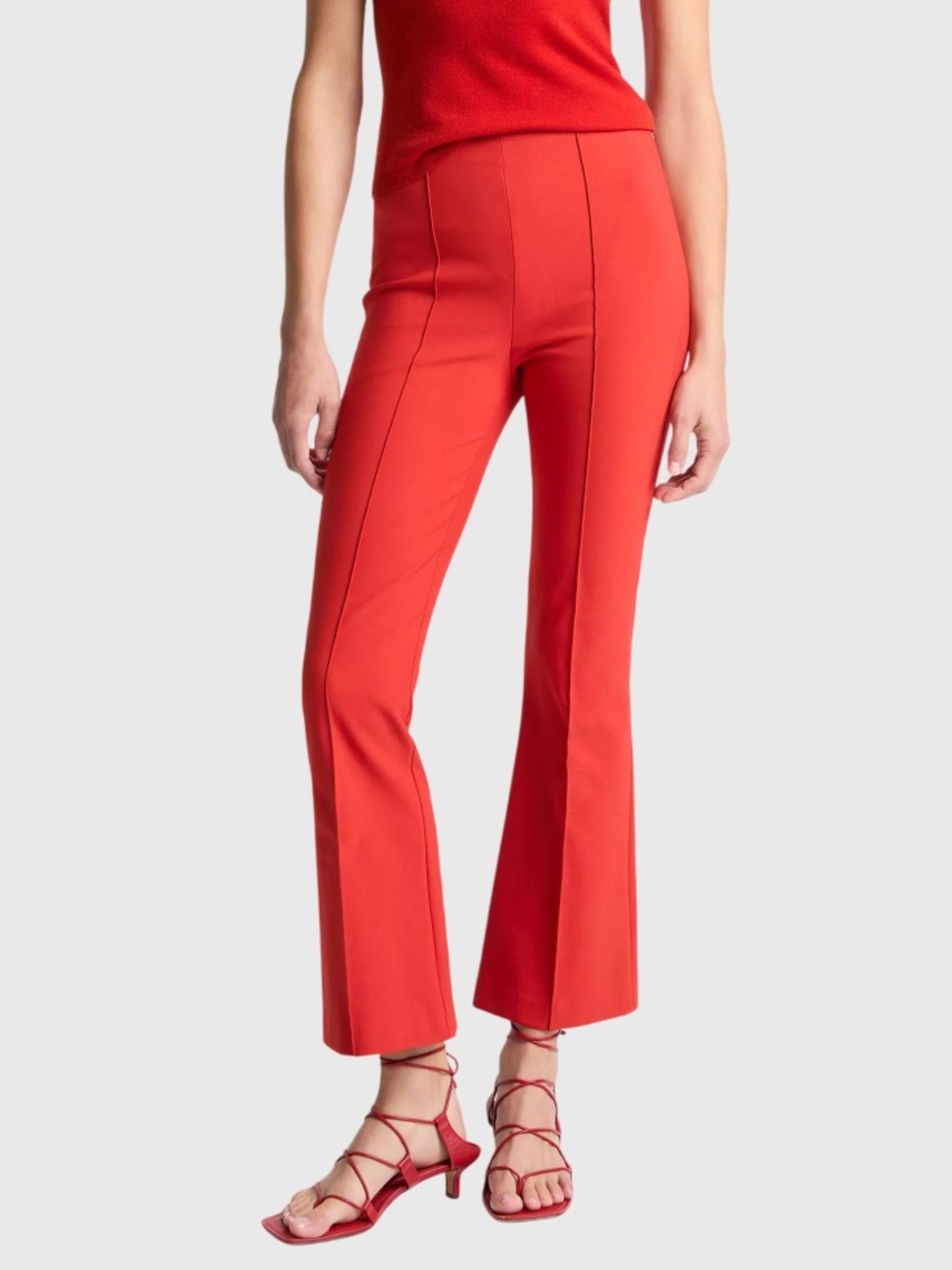 Vince Women's Niki Mid-Rise Pintuck Crop Flare Pant - Saint Bernard