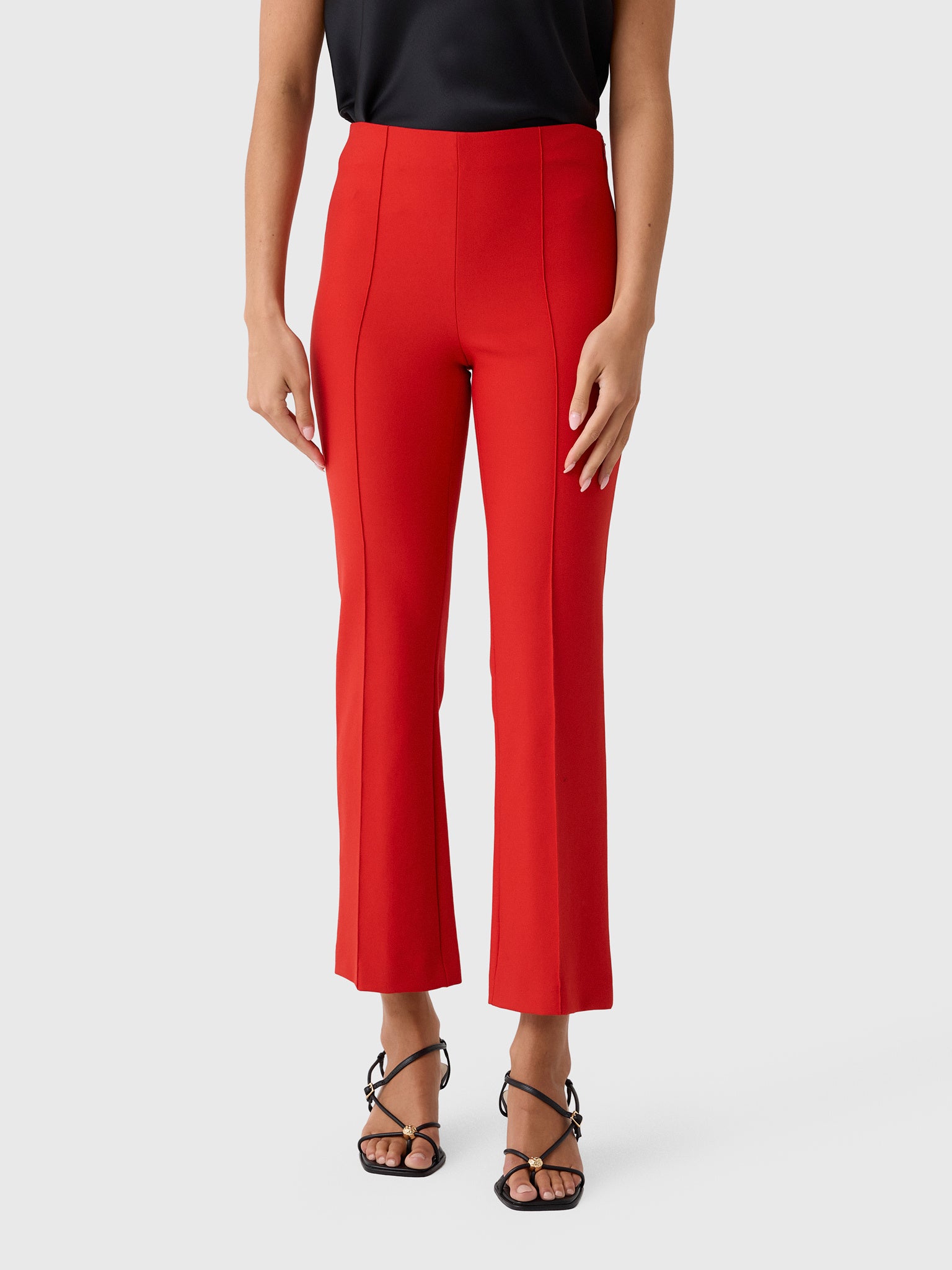 Vince Women's Niki Mid-Rise Pintuck Crop Flare Pant - Saint Bernard