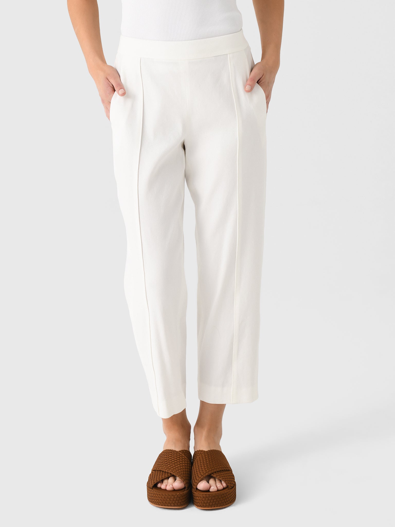 Vince Women's Linen-Blend Tapered Pull-On Pant - Saint Bernard
