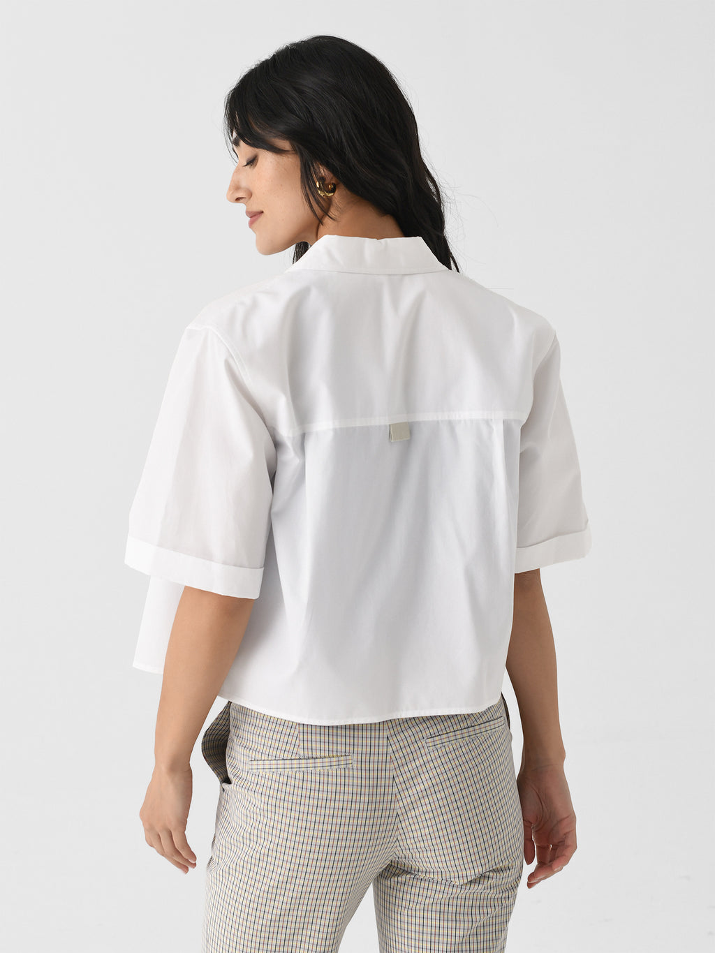 V100513078xOPTICWHITE-alt3