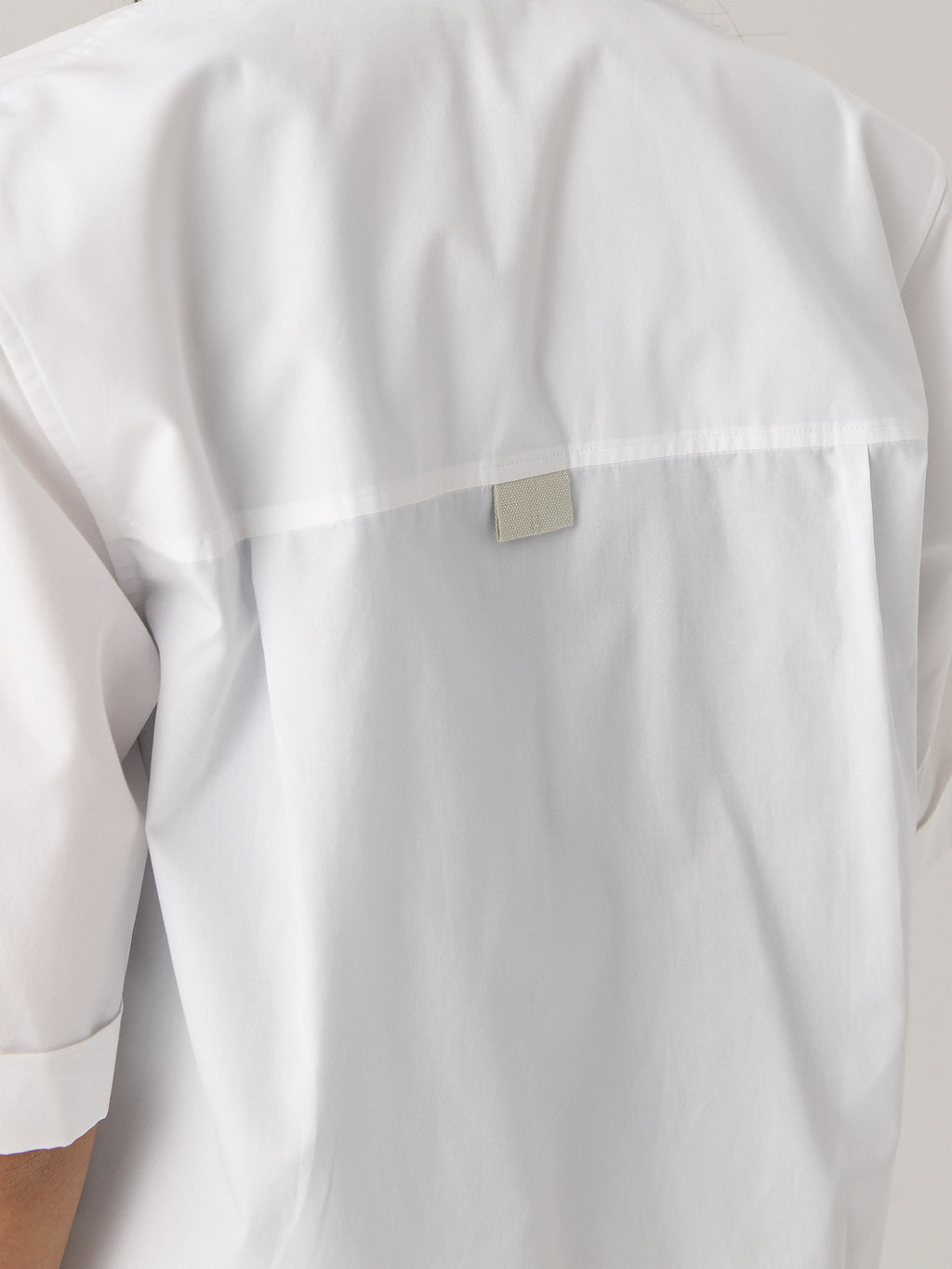 V100513078xOPTICWHITE-alt5