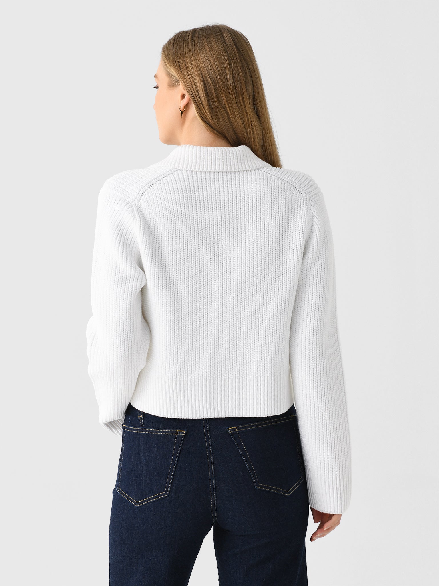 V108879709xOPTICWHITE-alt3