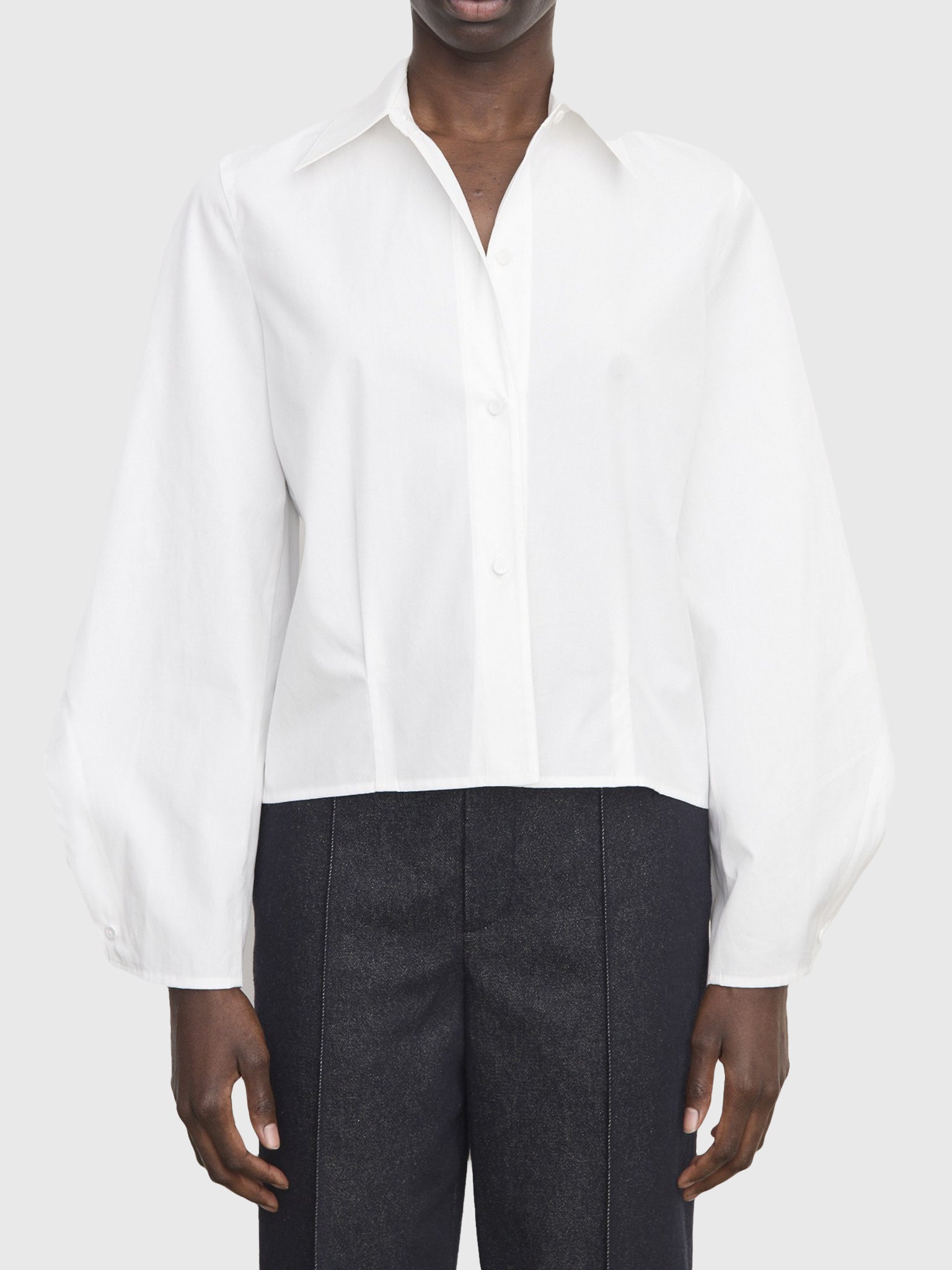Vince Women's Sculpted Long-Sleeve Cropped Shirt - Saint Bernard