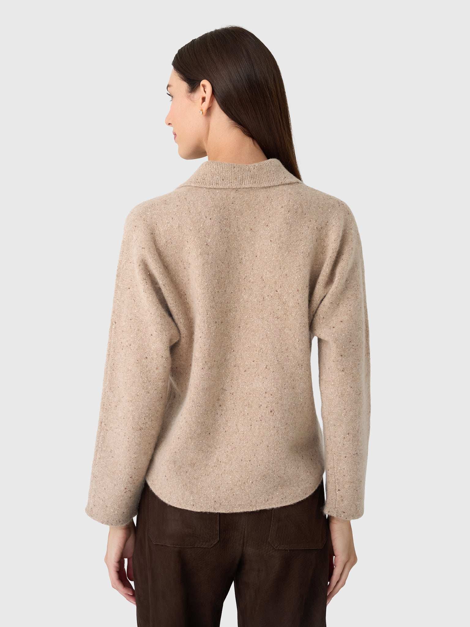 V140279781xHEATHEROAT-alt2