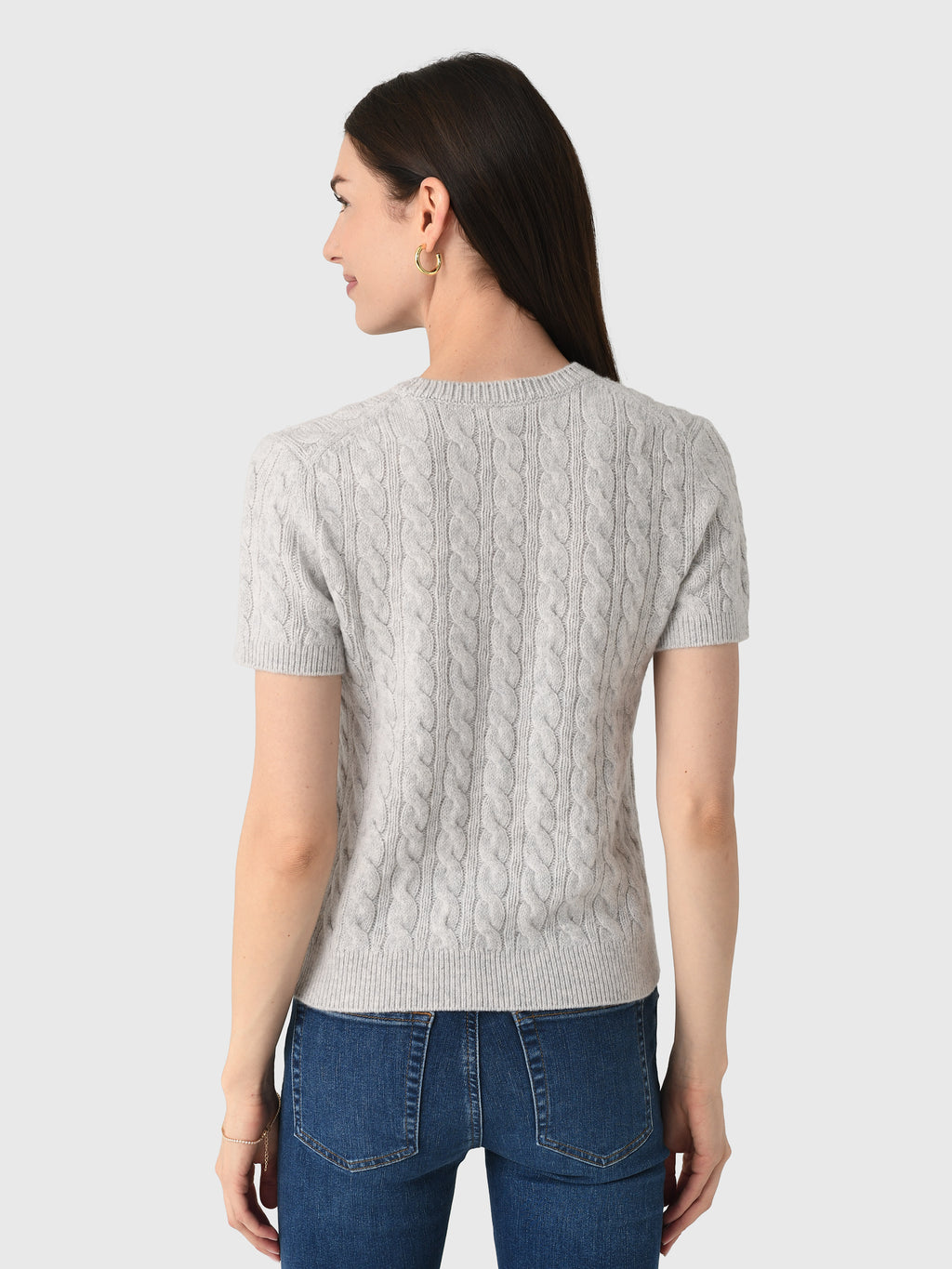 V161979846xPALEGREY-alt2