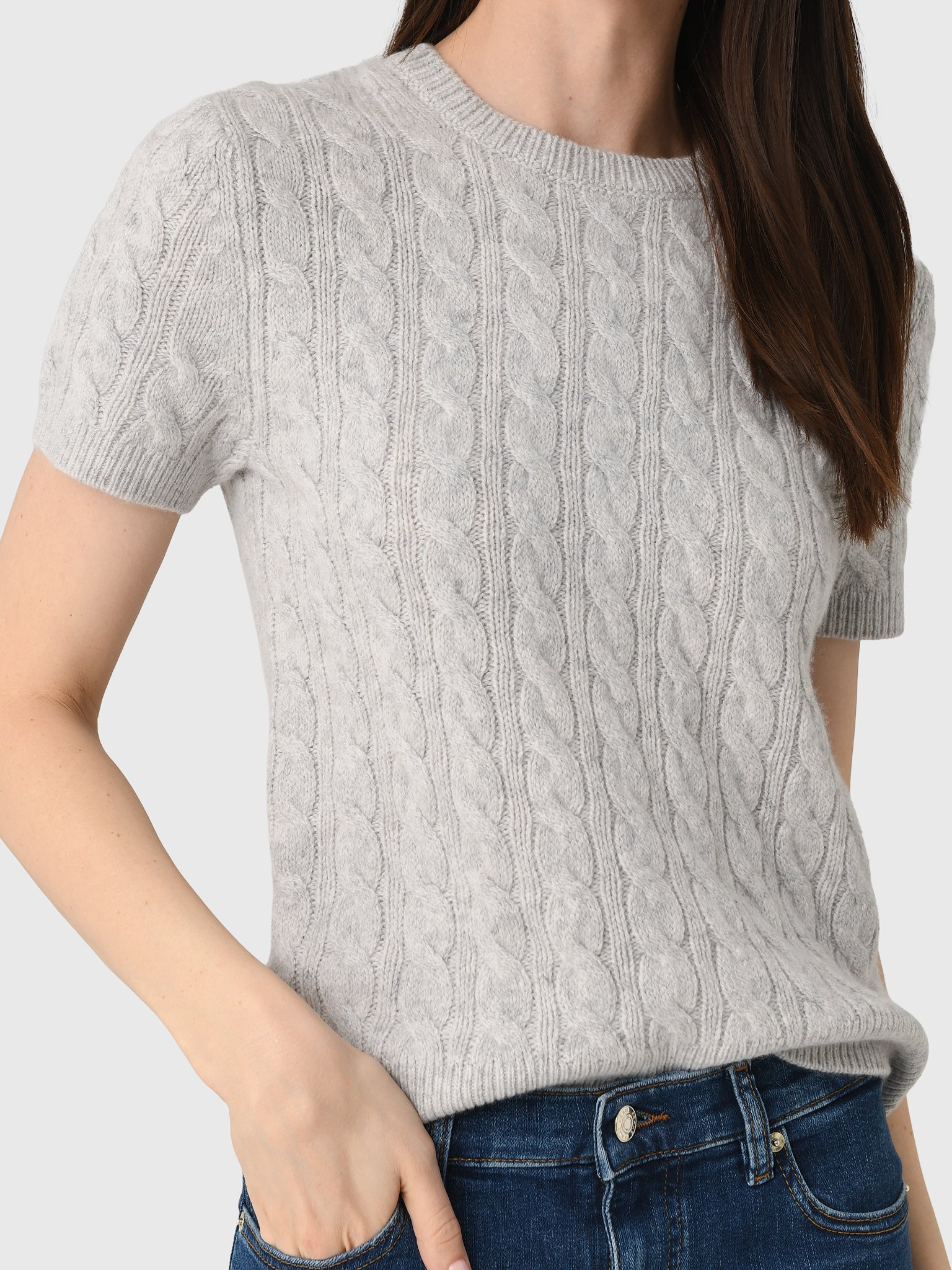 V161979846xPALEGREY-alt3