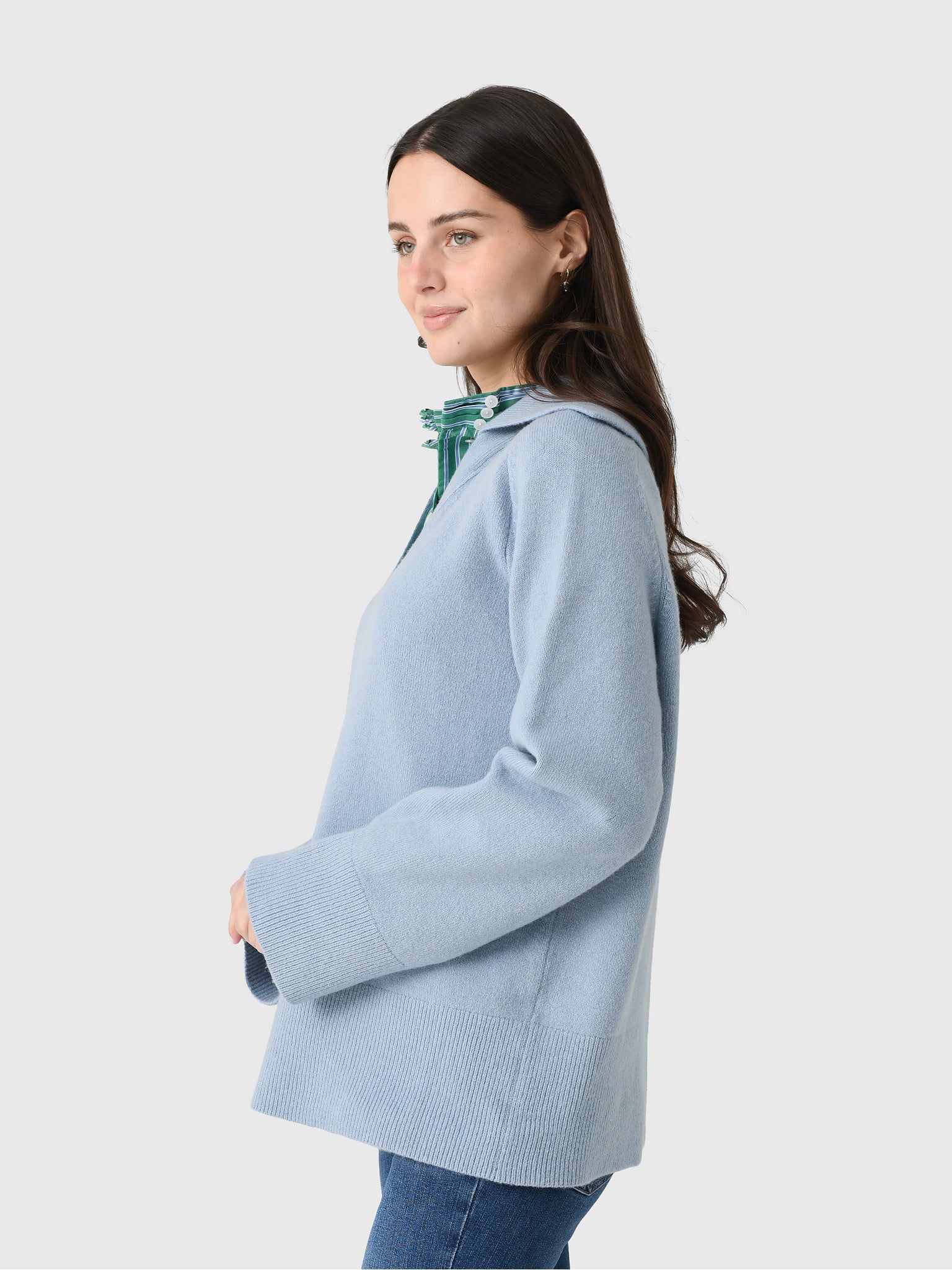 V167379835xPACIFIC-alt2